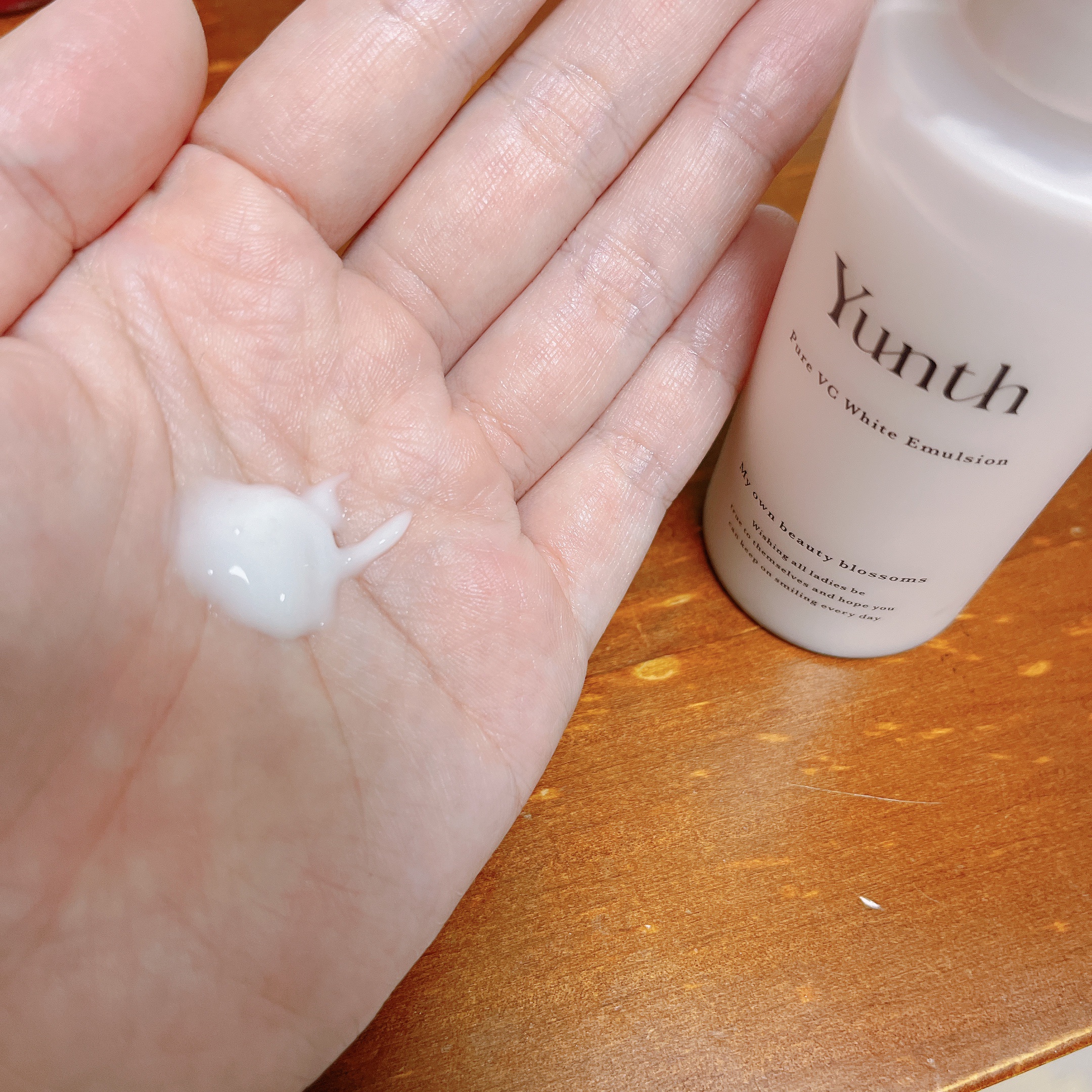 生VCホワイト乳液/Yunth/乳液を使ったクチコミ（3枚目）