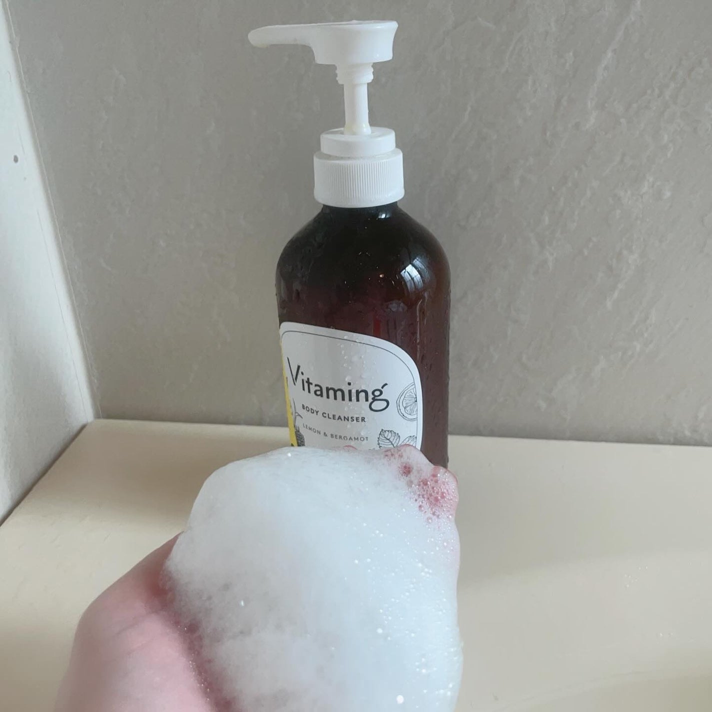リフレッシングボディソープ(レモン&ベルガモットの香り)/Vitaming/ボディソープを使ったクチコミ(4枚目)
