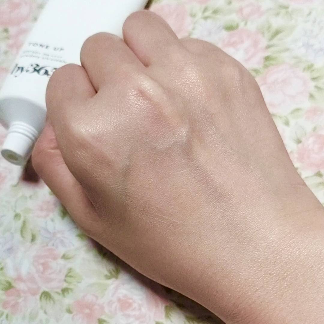 by365 パウダリーUVクリーム トーンアップ/ナリスアップ/日焼け止め・UVケアを使ったクチコミ（3枚目）