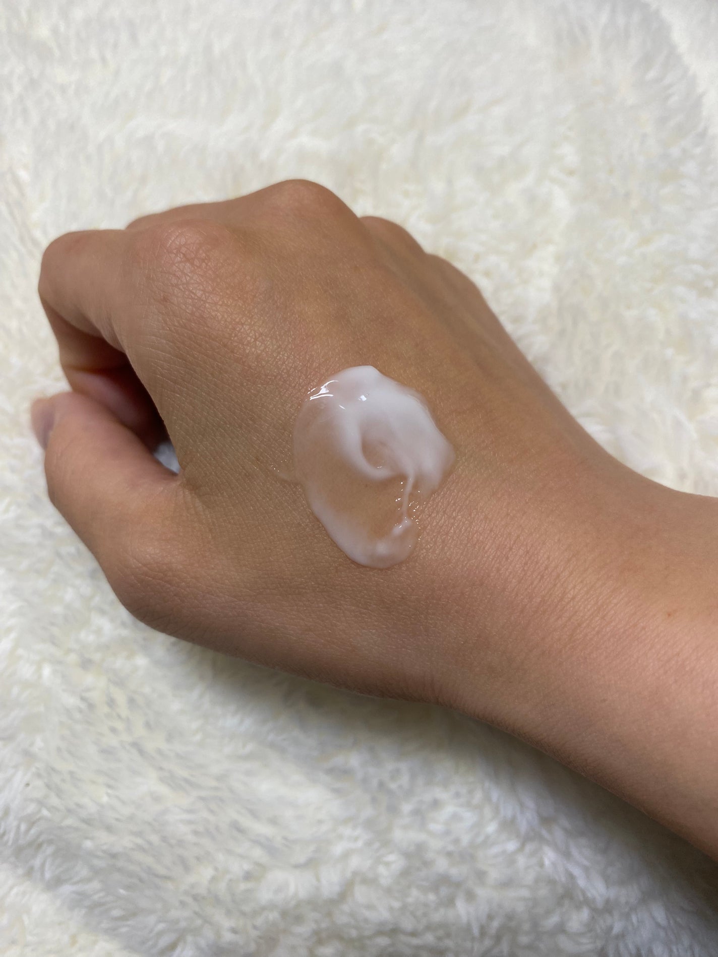 お気に入りコスメ記録♡ on LIPS 「ウッディの香りが唯一無二✨お気に入りpoint💡・さらっとして..」(2枚目)