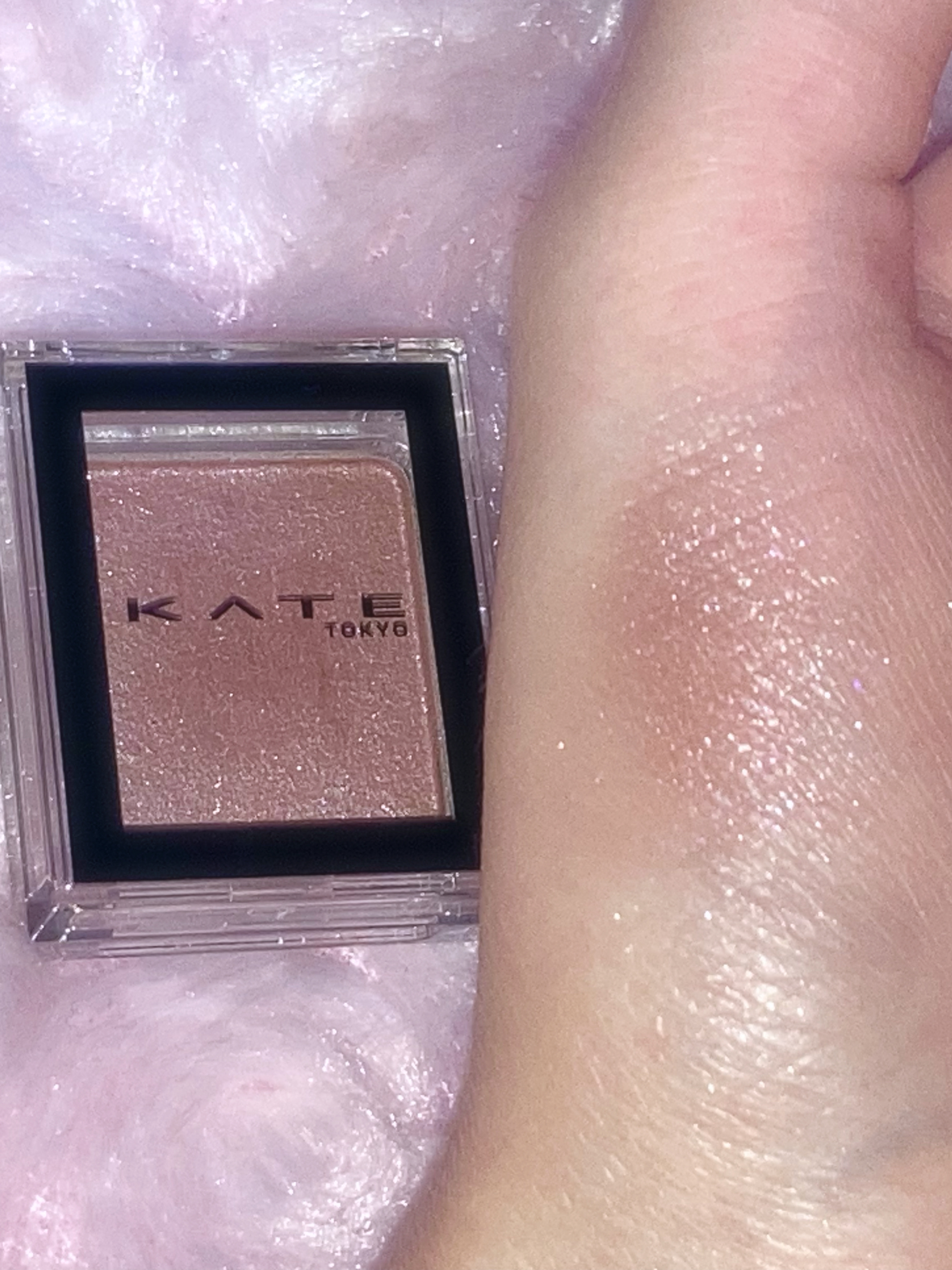 ケイト ザ アイカラー 066 ロゼピンク/KATE/単色アイシャドウを使ったクチコミ（1枚目）