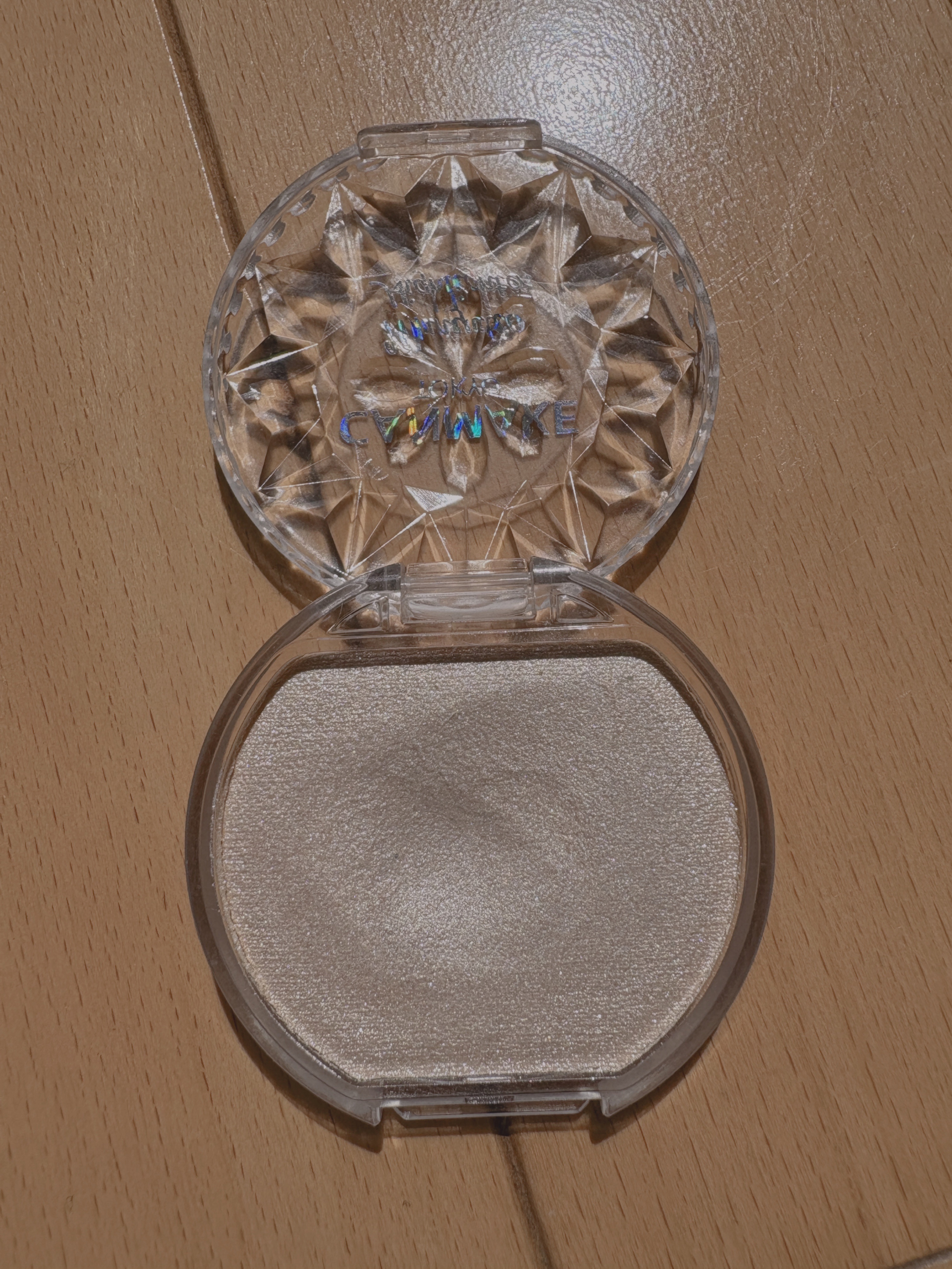 むにゅっとハイライター/キャンメイク/クリームハイライトを使ったクチコミ（1枚目）