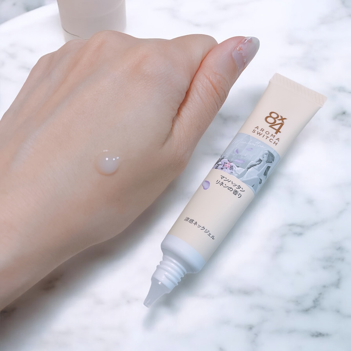 8x4 アロマスイッチ 涼感ネックジェル マンハッタンリネンの香り/８ｘ４/デオドラント・制汗剤を使ったクチコミ（3枚目）