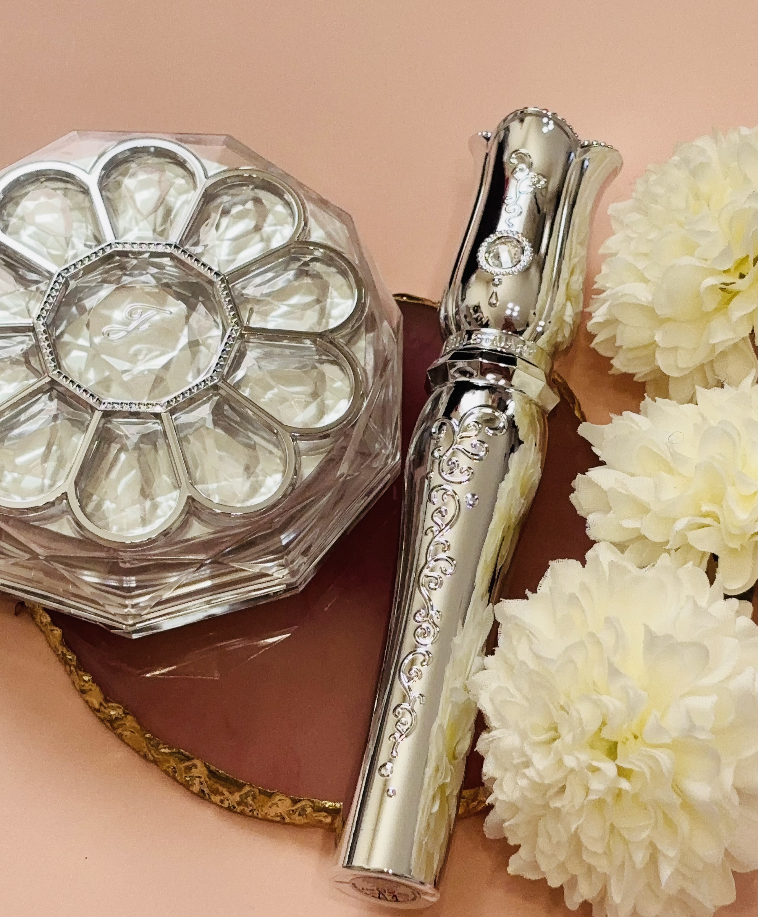 ジルスチュアート ブルームクチュール アイズ　ジュエルドブーケ/JILL STUART/アイシャドウパレットを使ったクチコミ（1枚目）