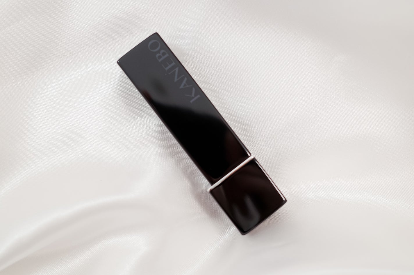 ルージュスターヴァイブラント/KANEBO/口紅を使ったクチコミ(4枚目)