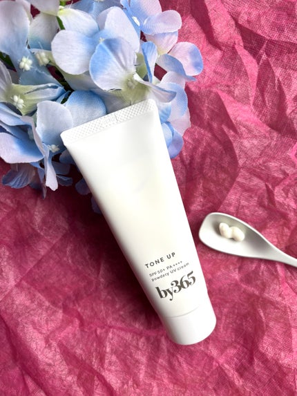 by365 パウダリーUVクリーム トーンアップ/ナリスアップ/日焼け止め・UVケアを使ったクチコミ(2枚目)