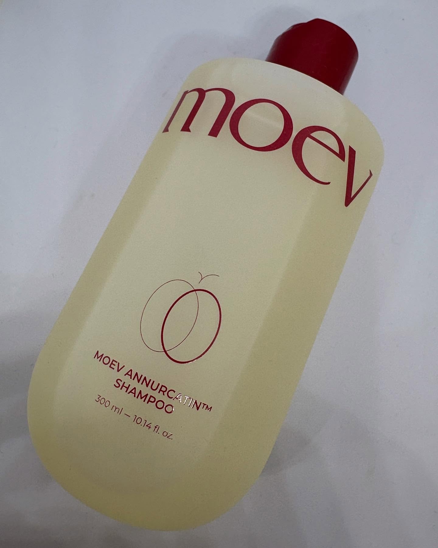 モエブ アヌカチン シャンプー/トリートメント/moev/市販シャンプーを使ったクチコミ（1枚目）