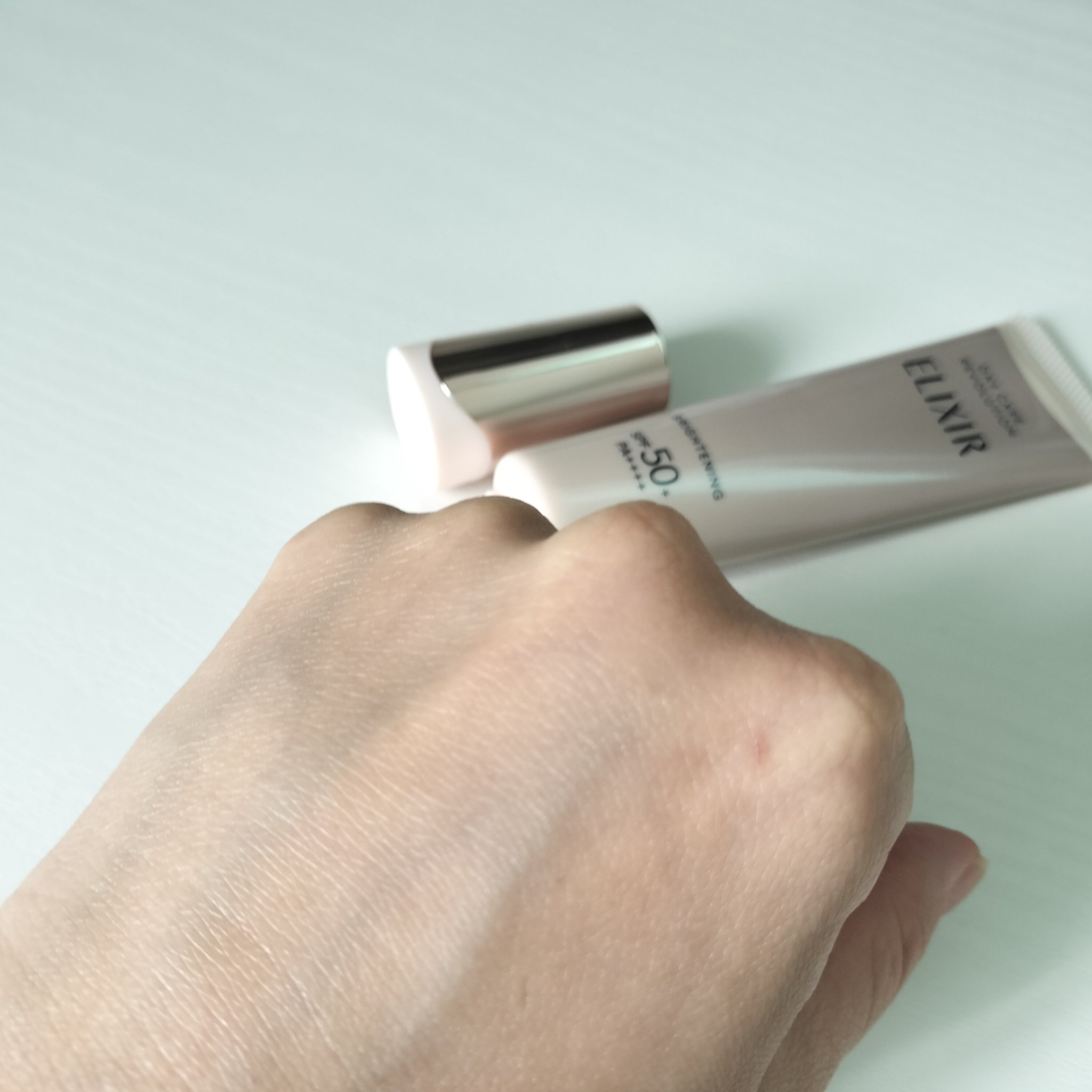 エリクシール　デーケアレボリューション　ブライトニング　＋　ba/エリクシール/化粧下地を使ったクチコミ（3枚目）