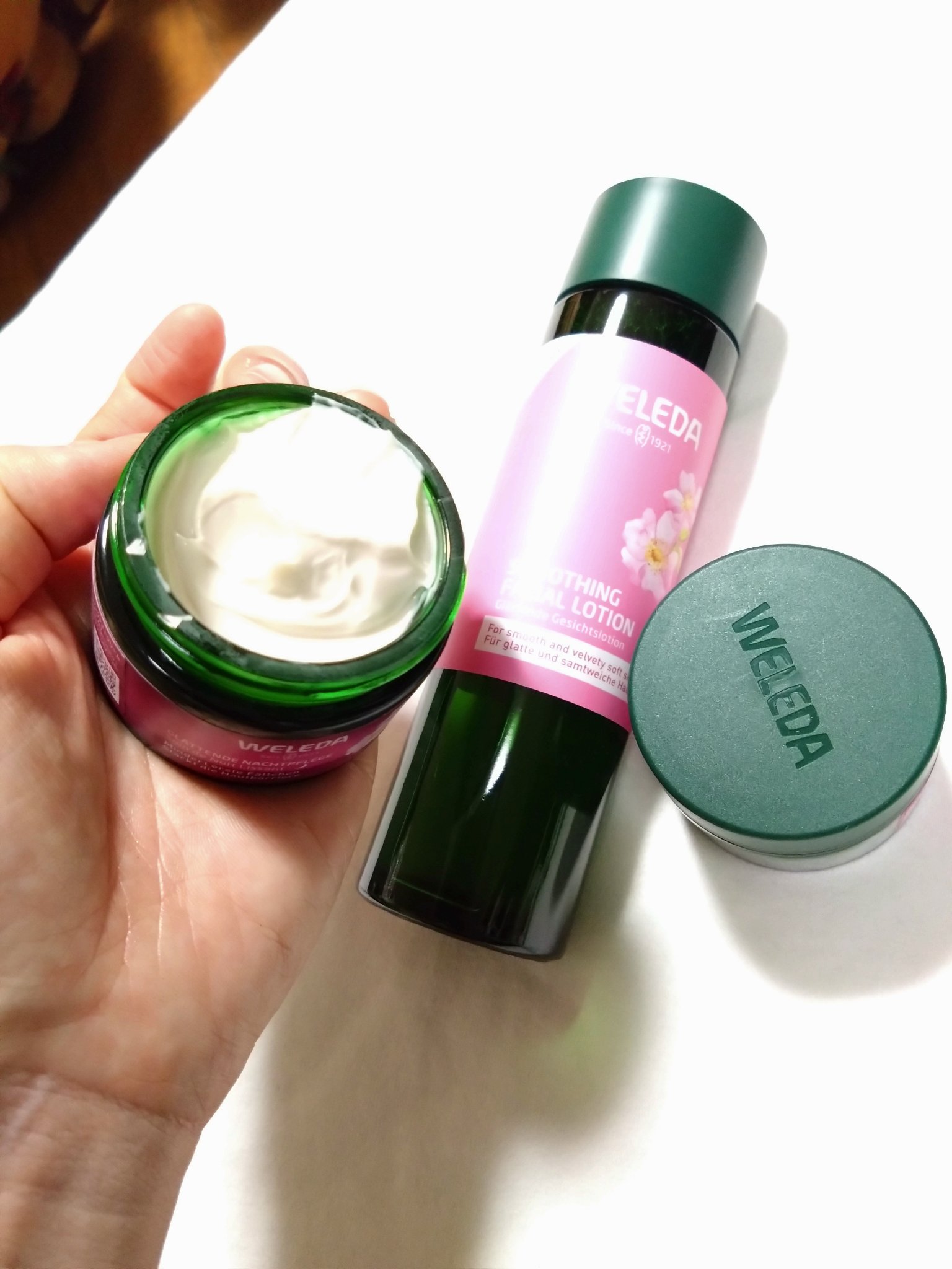 ワイルドローズ スムージングローション/WELEDA/化粧水を使ったクチコミ（2枚目）