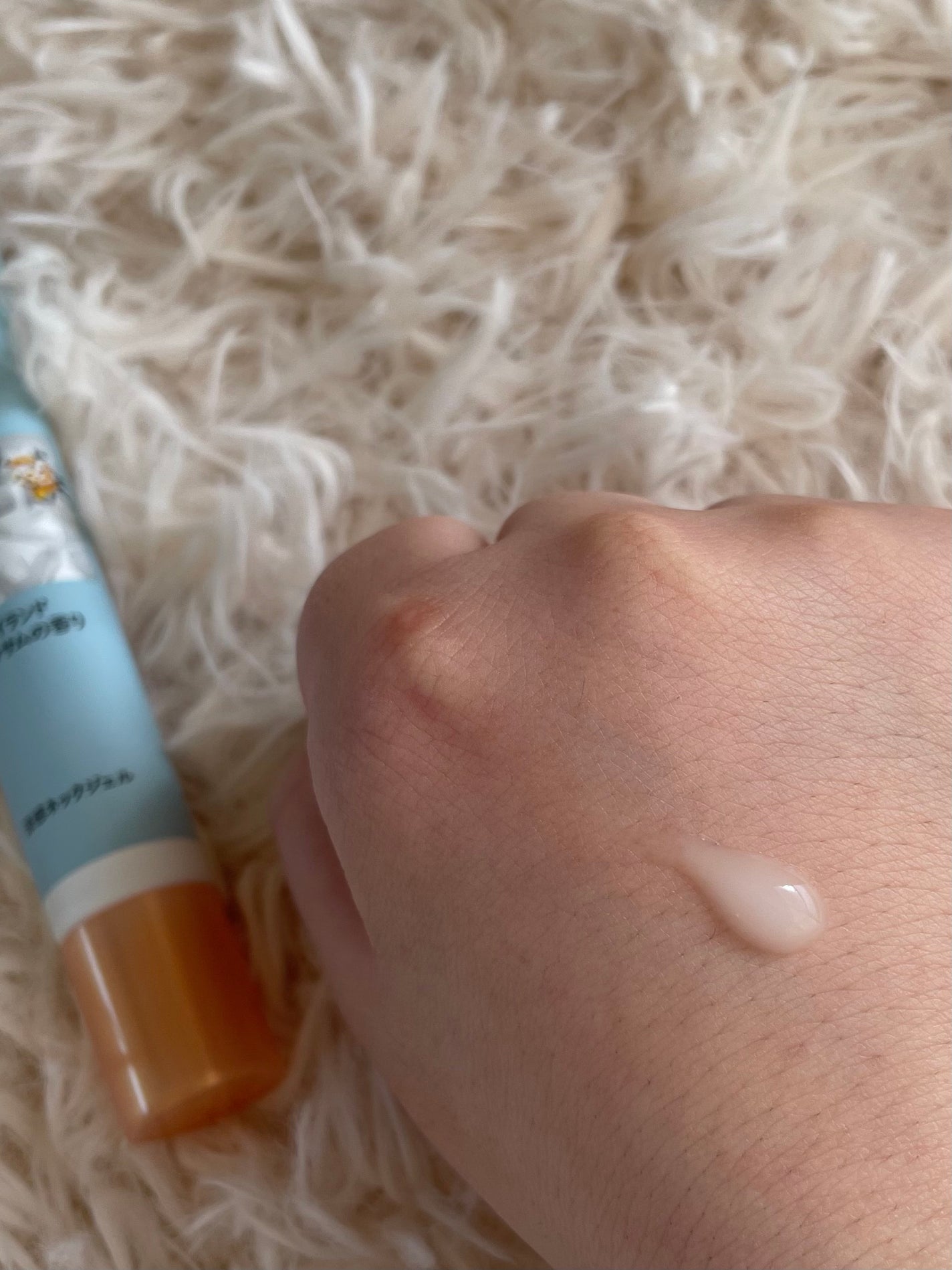 8x4 アロマスイッチ 涼感ネックジェル アイランドブロッサムの香り/8x4/デオドラント・制汗剤を使ったクチコミ(4枚目)