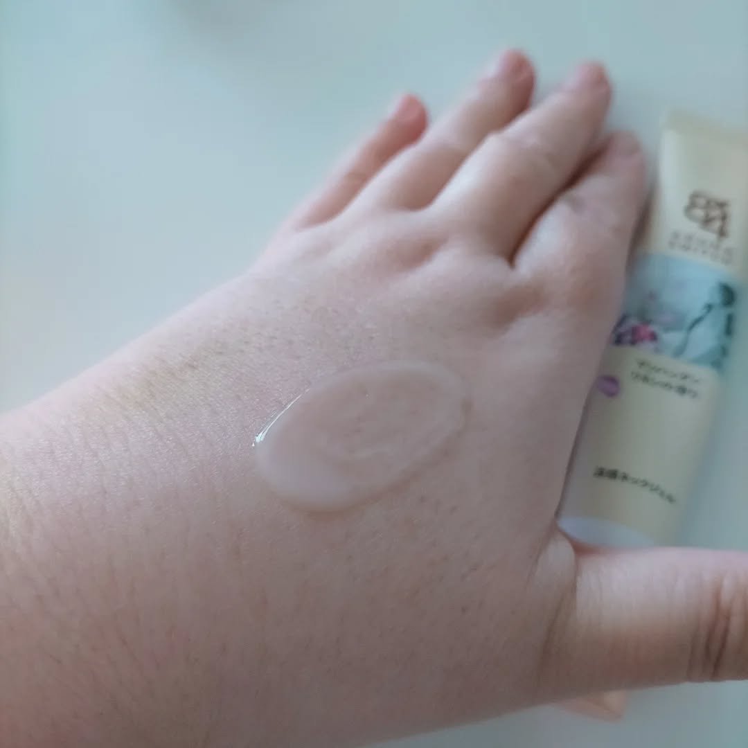 8x4 アロマスイッチ 涼感ネックジェル マンハッタンリネンの香り/８ｘ４/デオドラント・制汗剤を使ったクチコミ（3枚目）