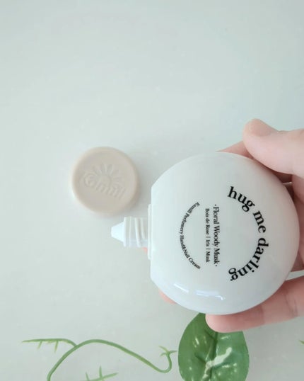 パフューマリー ハンド&ネイルクリーム ハグミーダーリン 50ml/カミール/ハンドクリームを使ったクチコミ(4枚目)