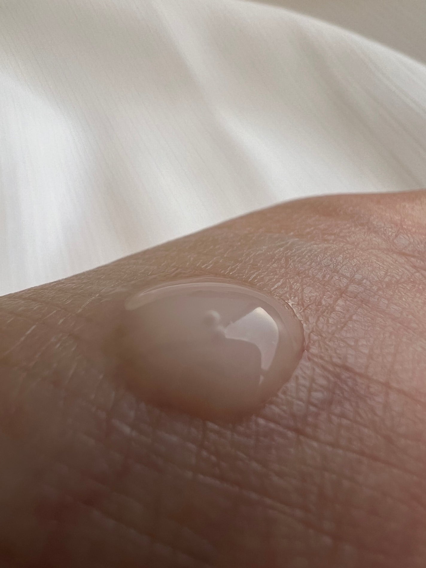 8x4 アロマスイッチ 涼感ネックジェル アイランドブロッサムの香り/8x4/デオドラント・制汗剤を使ったクチコミ(3枚目)