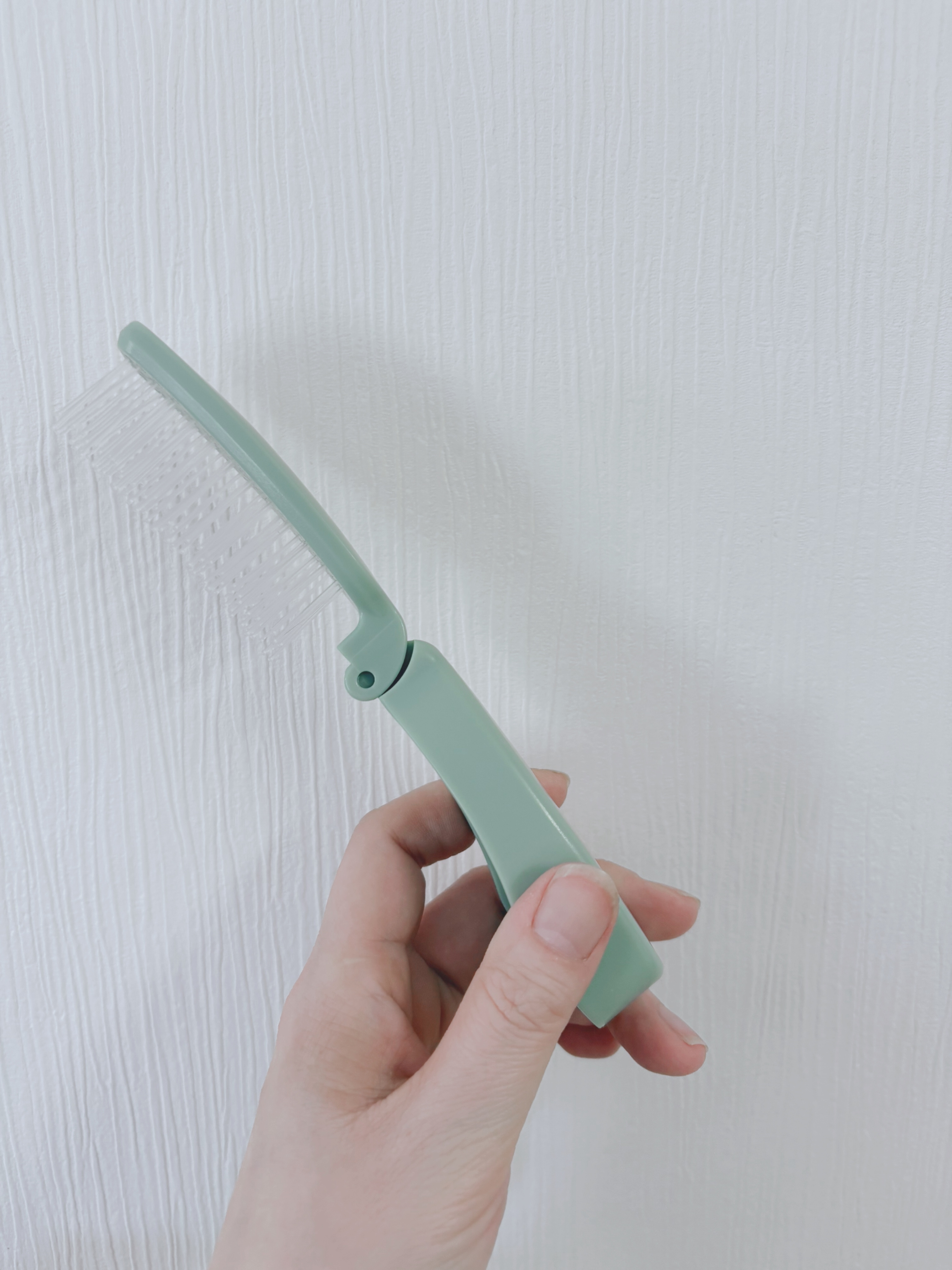 マペペ デタングリングブラシ 【フォールディングポケット】のクチコミ「【レビューメモ♡】

すでに2種類のブラシを愛用しているマペペ。
折りたたみ式でさらに持ち運び.....」（1枚目）