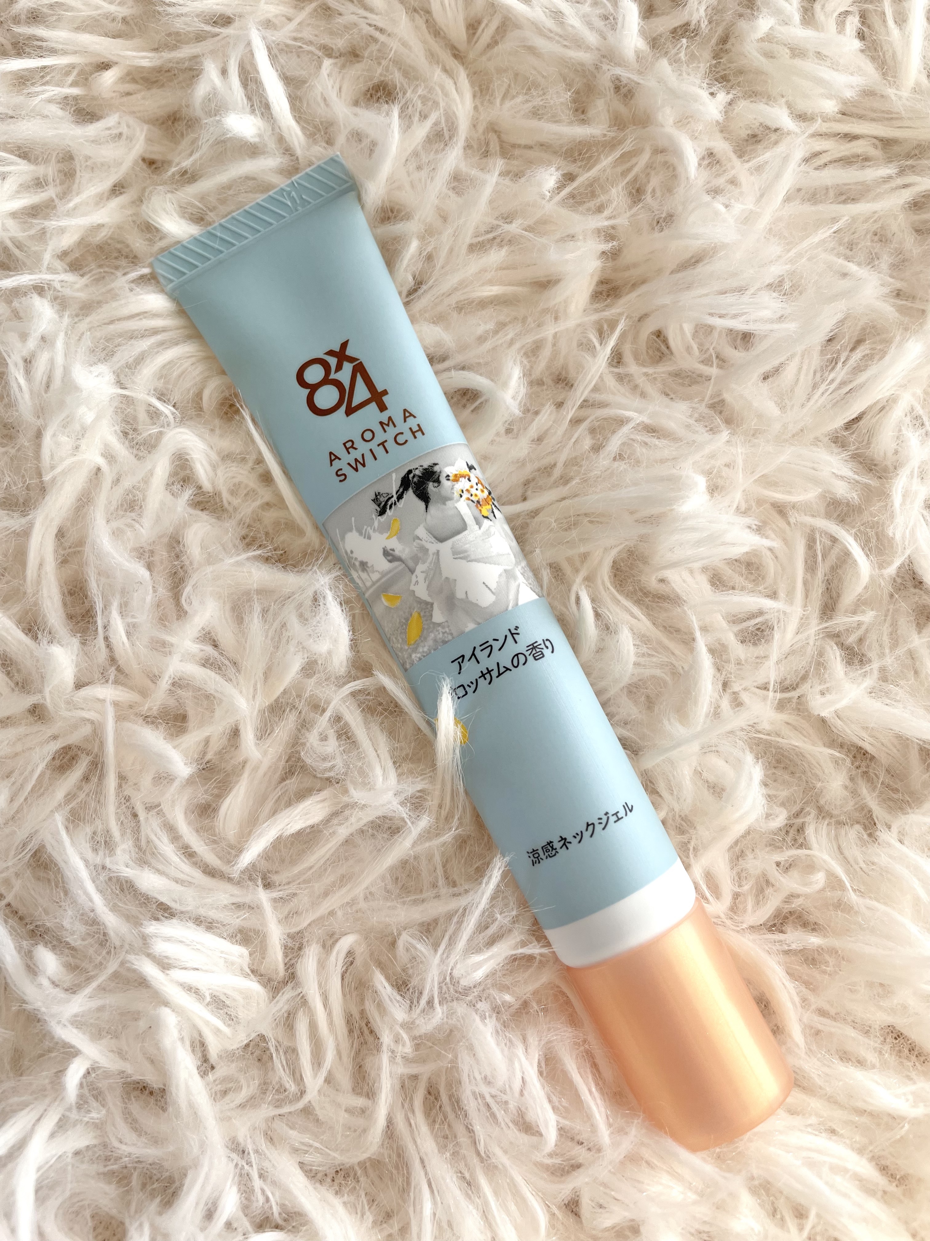 8x4 アロマスイッチ 涼感ネックジェル アイランドブロッサムの香り/８ｘ４/デオドラント・制汗剤を使ったクチコミ（3枚目）