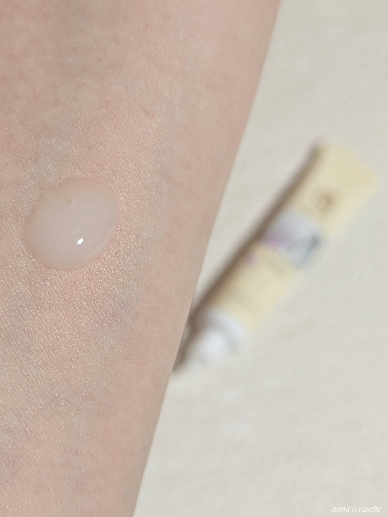 8x4 アロマスイッチ 涼感ネックジェル マンハッタンリネンの香り/８ｘ４/デオドラント・制汗剤を使ったクチコミ（3枚目）