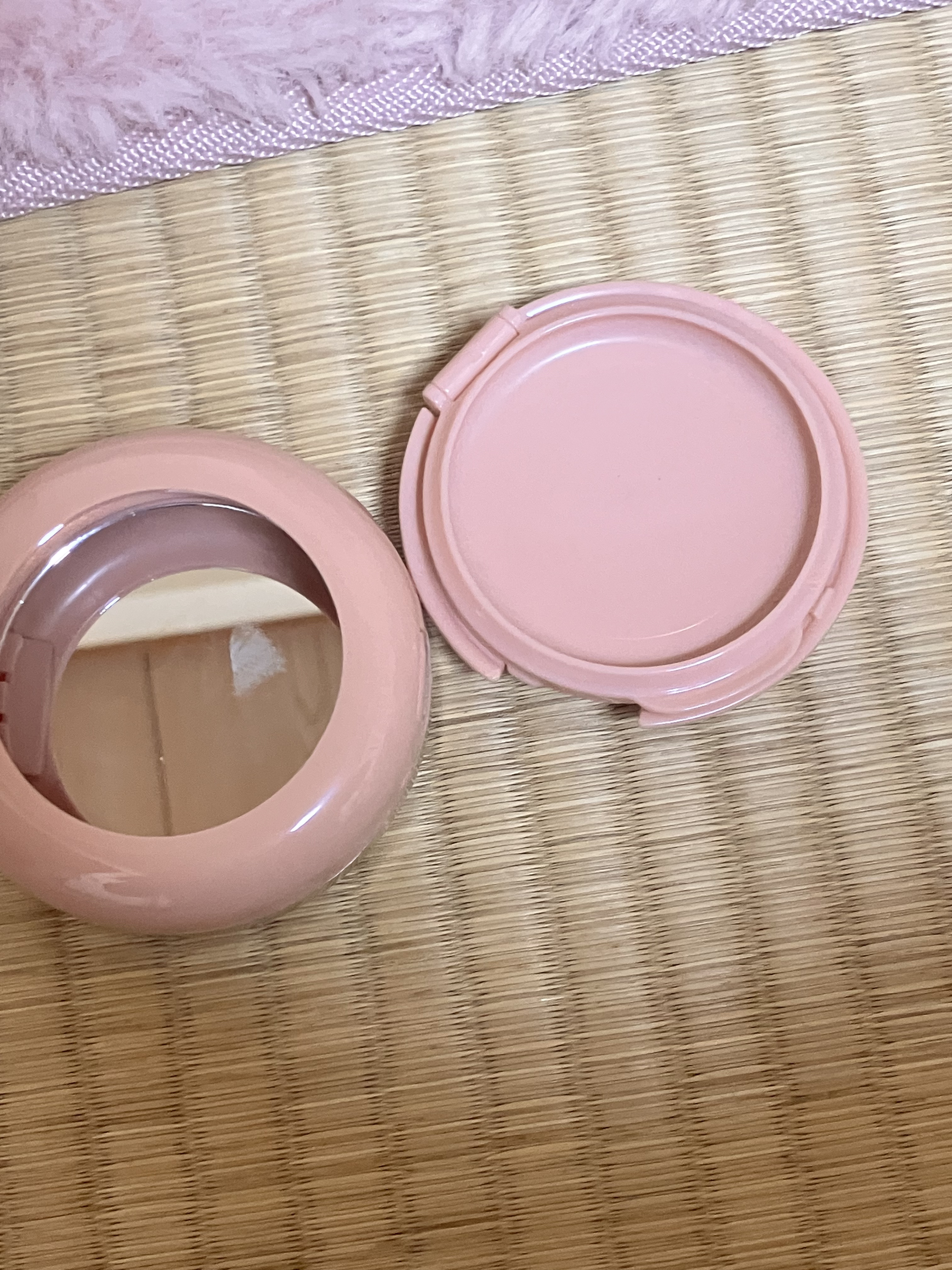 シースルー ヴェール コンパクト/PAUL & JOE BEAUTE/ファンデーションを使ったクチコミ（2枚目）