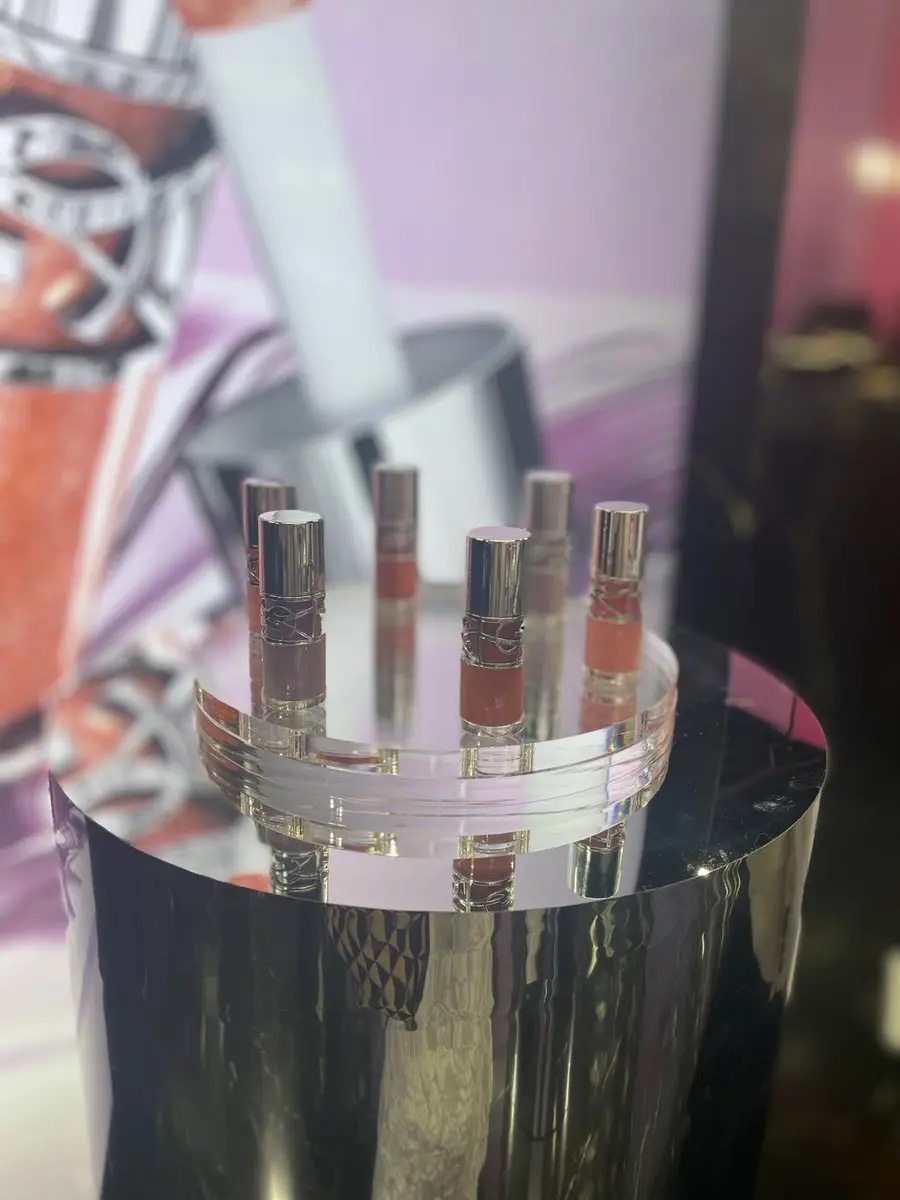 YSL ラブシャイン オイル グロス/YVES SAINT LAURENT BEAUTE/リップグロスを使ったクチコミ（1枚目）