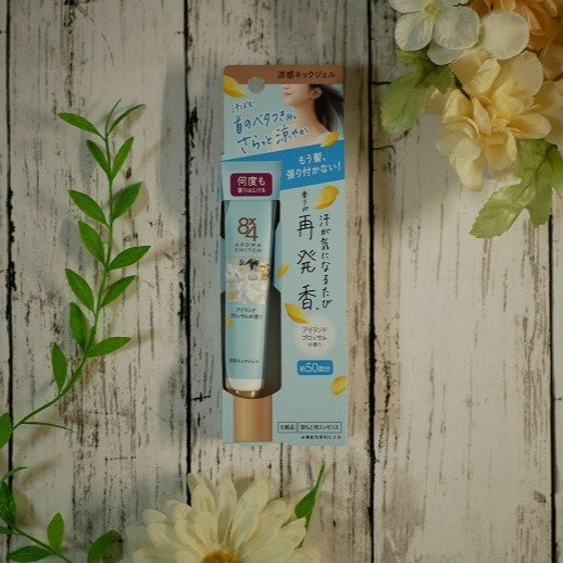 8x4 アロマスイッチ 涼感ネックジェル アイランドブロッサムの香り/８ｘ４/デオドラント・制汗剤を使ったクチコミ（2枚目）