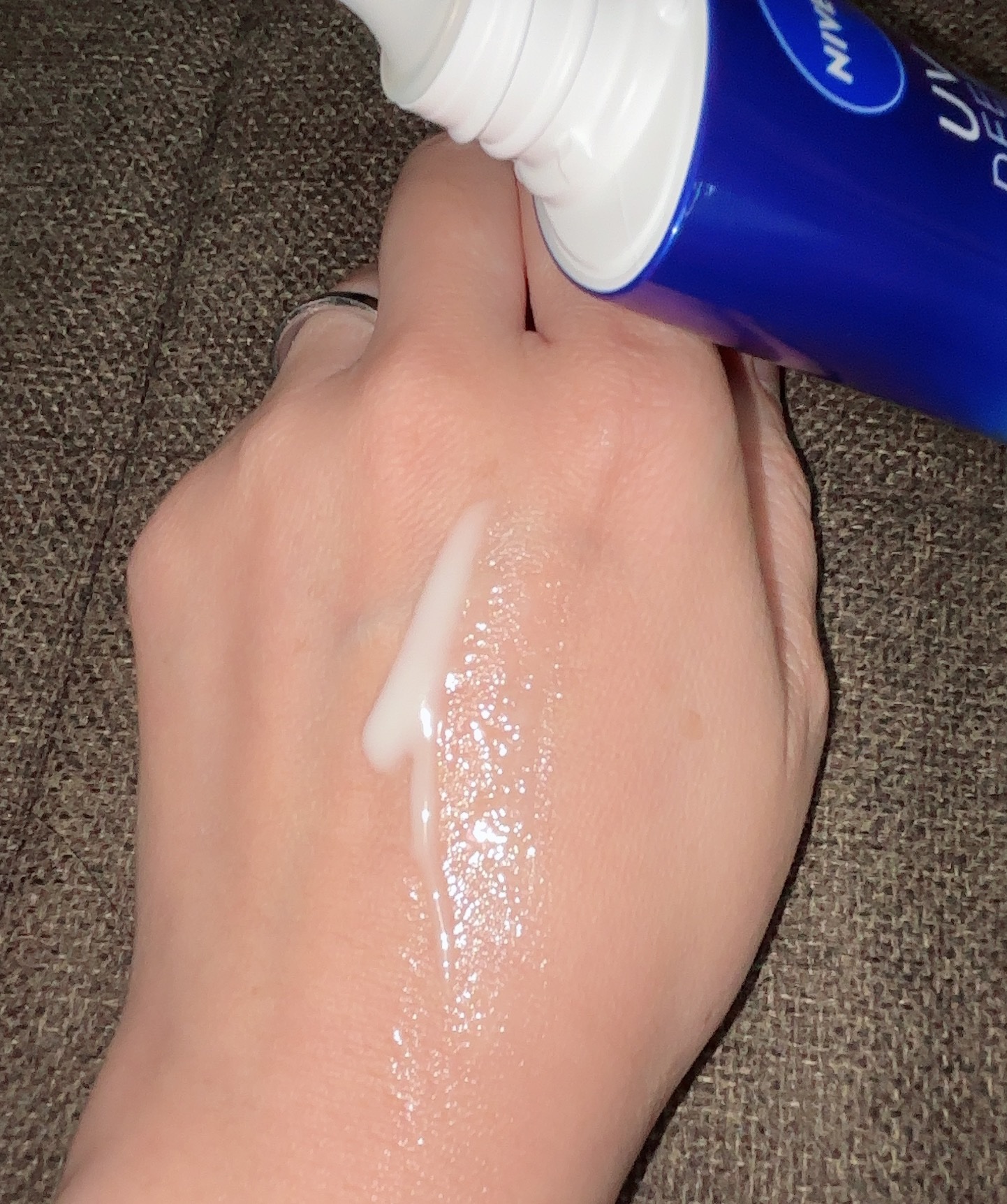 ニベアUV ディープ プロテクト＆ケア ジェル/ニベア/日焼け止めジェルを使ったクチコミ（3枚目）