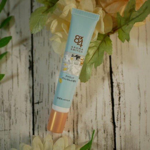 8x4 アロマスイッチ 涼感ネックジェル アイランドブロッサムの香り/８ｘ４/デオドラント・制汗剤を使ったクチコミ（3枚目）