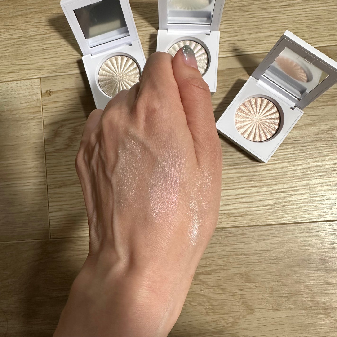 OFRA mini Highlighter/Ofra Cosmetics/パウダーハイライトを使ったクチコミ(4枚目)