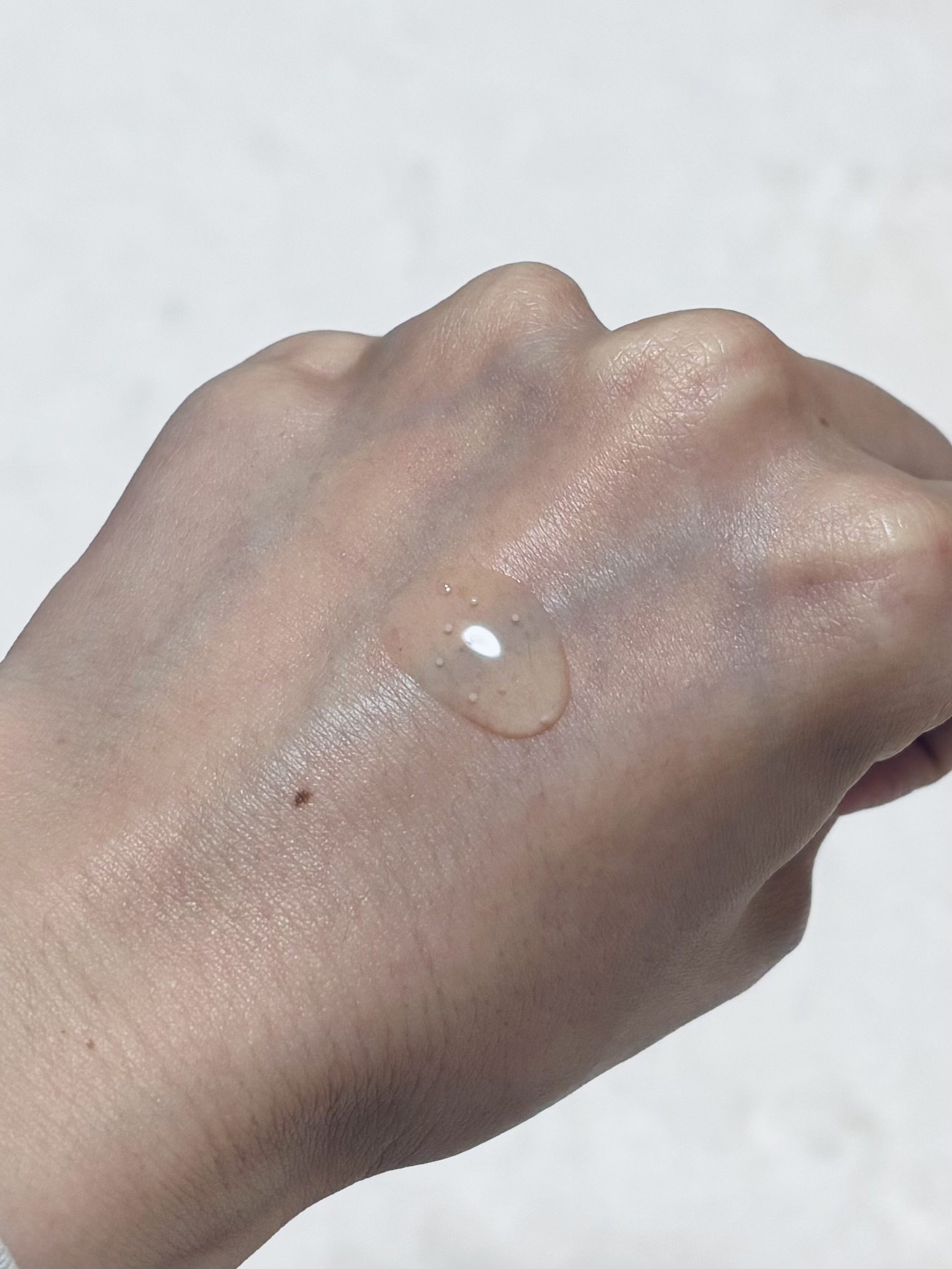 トーンブライトニング カプセルアンプル/SKIN1004/美容液を使ったクチコミ（2枚目）