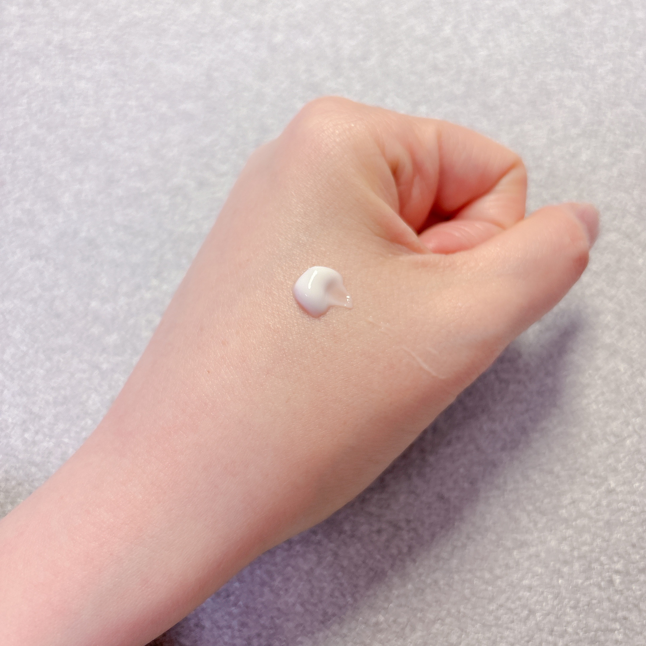 バイブラント ラディアンス　アロマミルク/ジョンソンボディケア/ボディミルクを使ったクチコミ（2枚目）