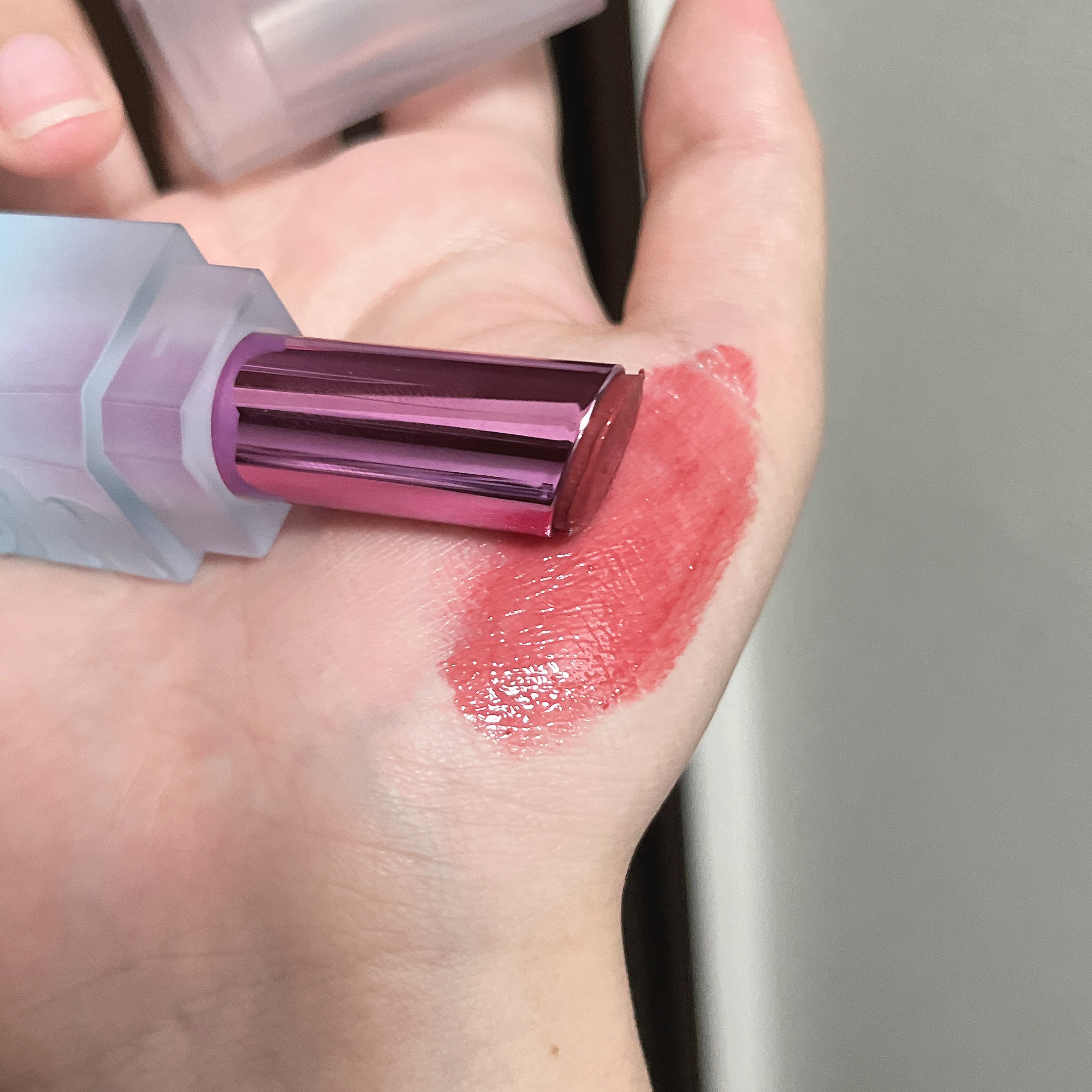 ほろよいグラスリップ/Uhue/口紅を使ったクチコミ（3枚目）