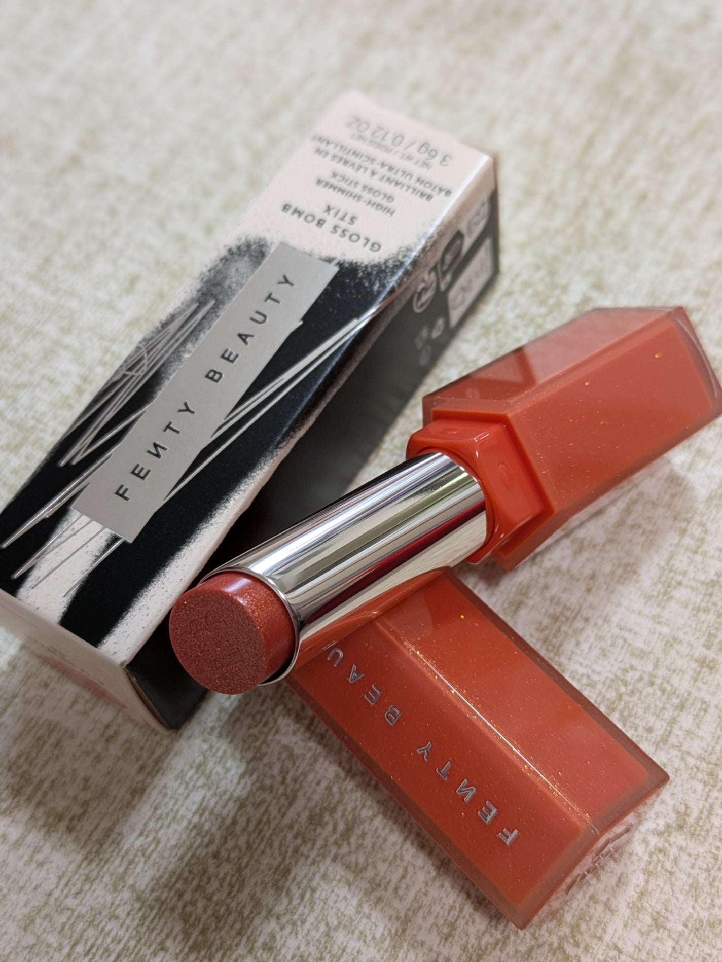 Fenty Beauty 新作リップスティック 口紅3色 試してみた】グロスボムスティックス FENTY BEAUTY BY RIHANNAの