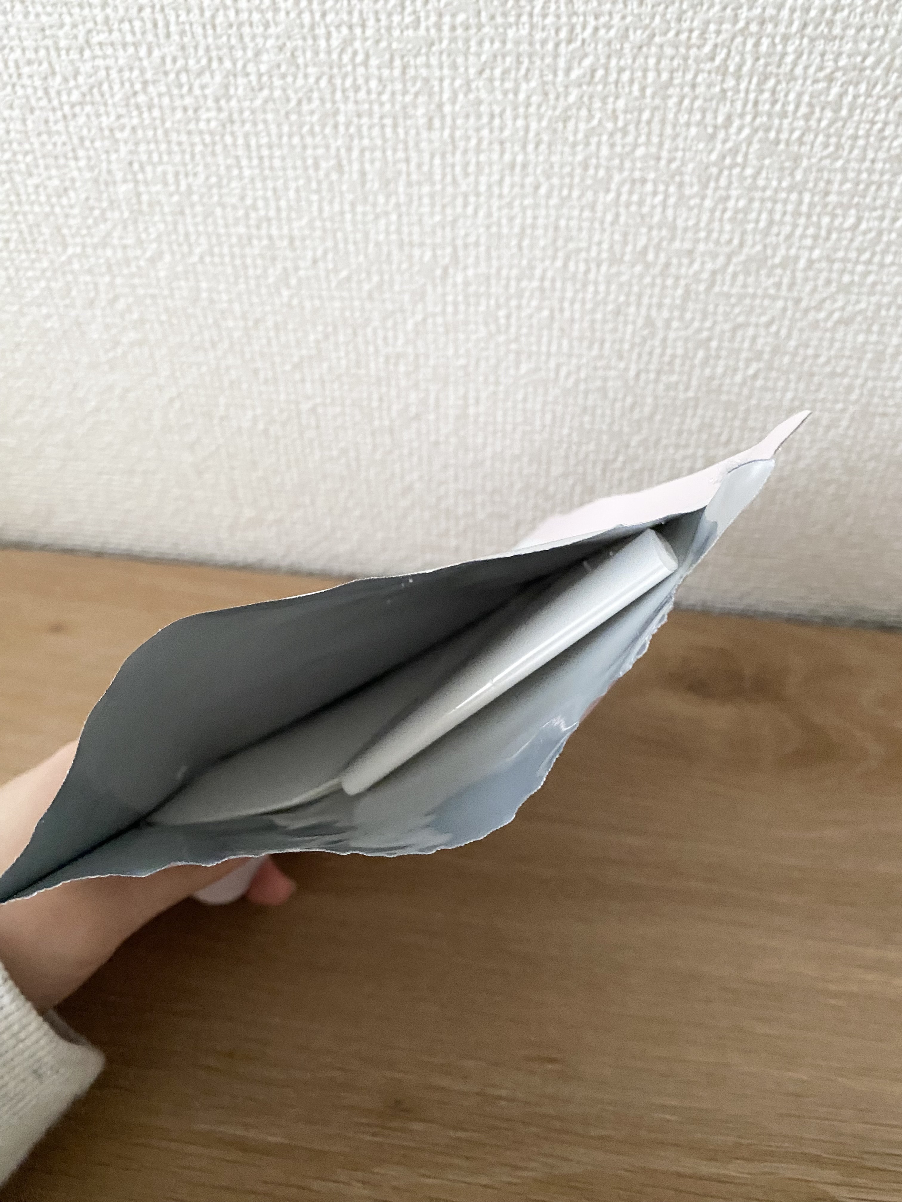 PEACH JOHN ナイトエステブラマスクのクチコミ「
PEACH JOHN
ナイトエステブラマスク  


・ピーチジョンの
バストに使うマスクで.....」（3枚目）