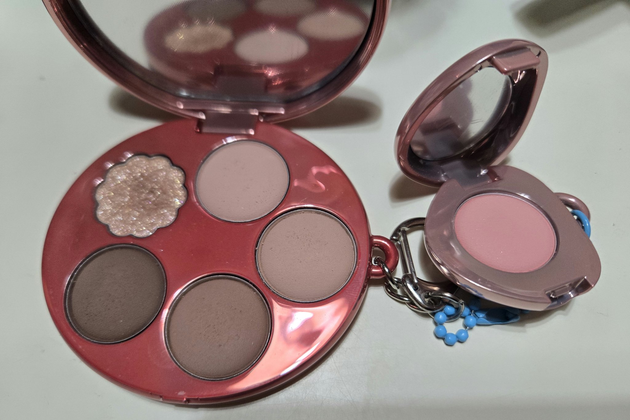 フィー ポケットアイパレット/fwee/アイシャドウパレットを使ったクチコミ（3枚目）