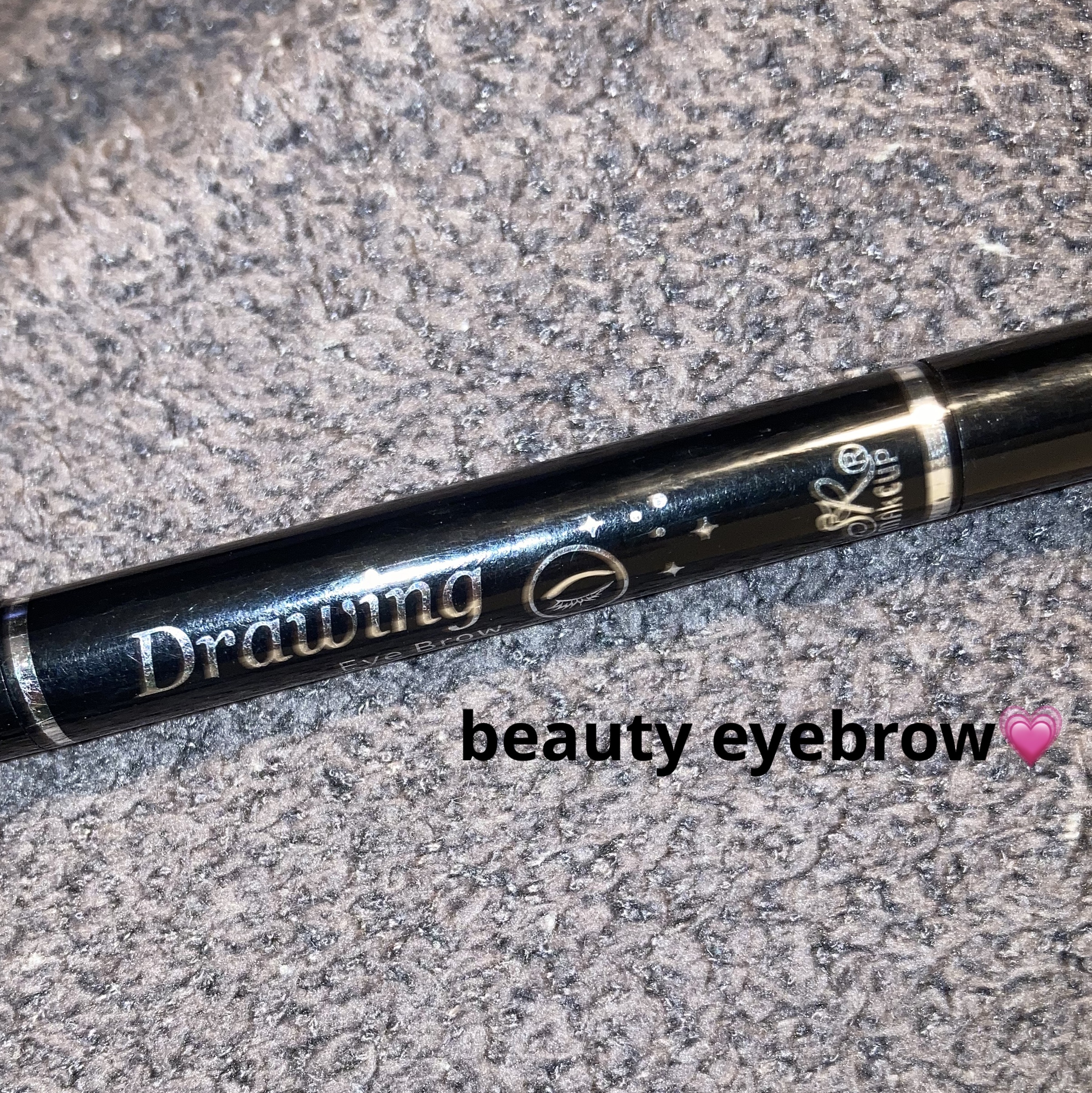 DRAWING PENCIL EYEBROW（ドローイングペンシルアイブロウ）/iLLO/アイブロウペンシルを使ったクチコミ（1枚目）