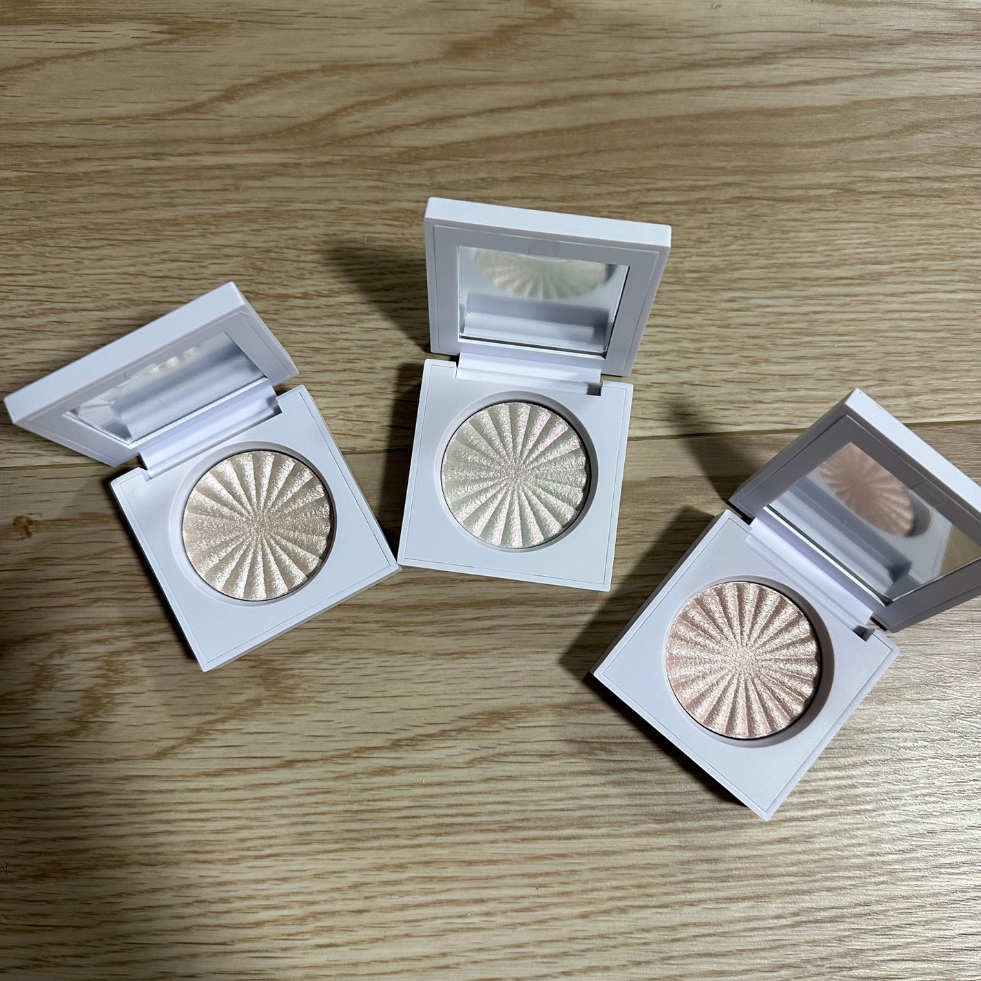 OFRA mini Highlighter/Ofra Cosmetics/パウダーハイライトを使ったクチコミ(3枚目)