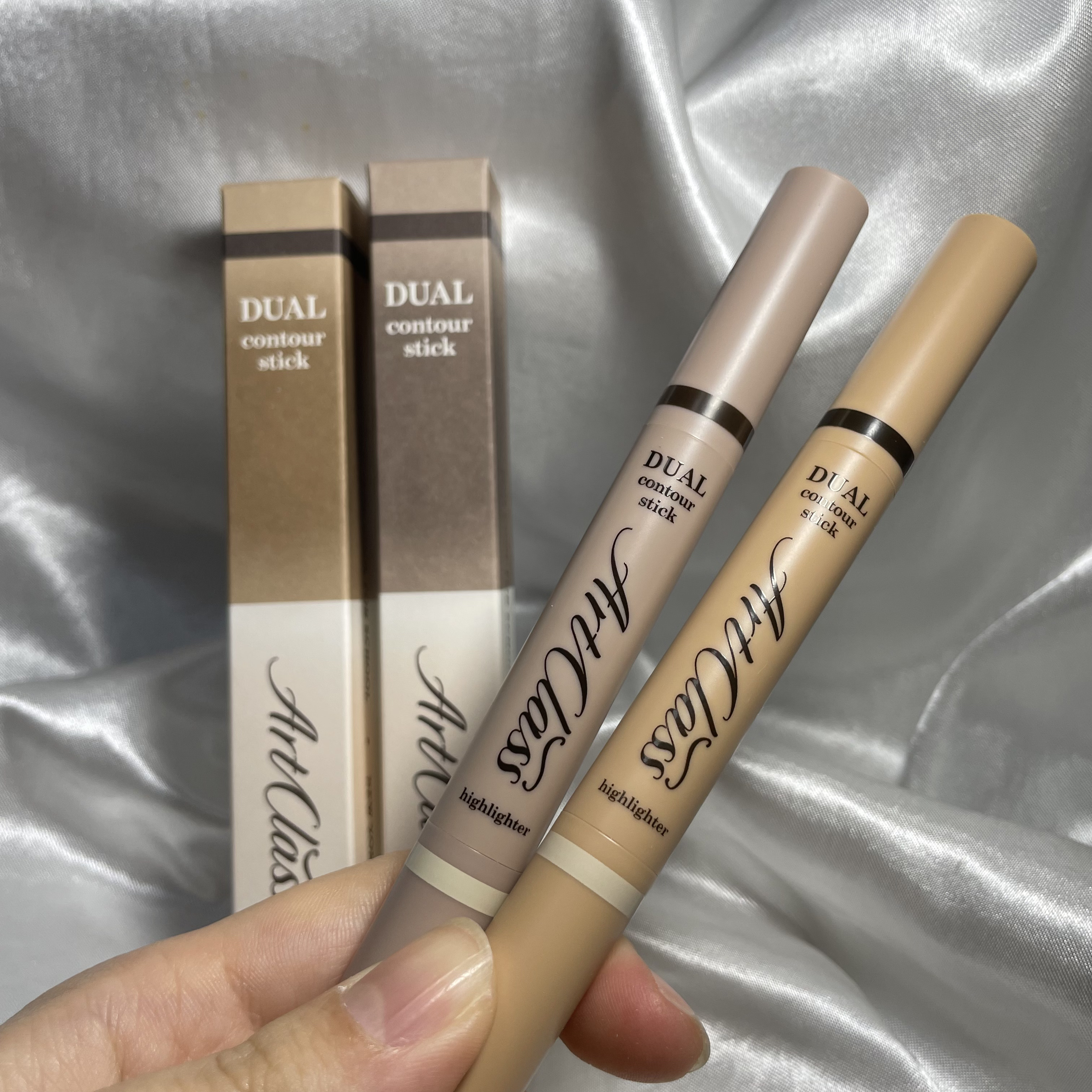 アートクラス デュアル コントゥアスティック/too cool for school/シェーディングを使ったクチコミ（2枚目）