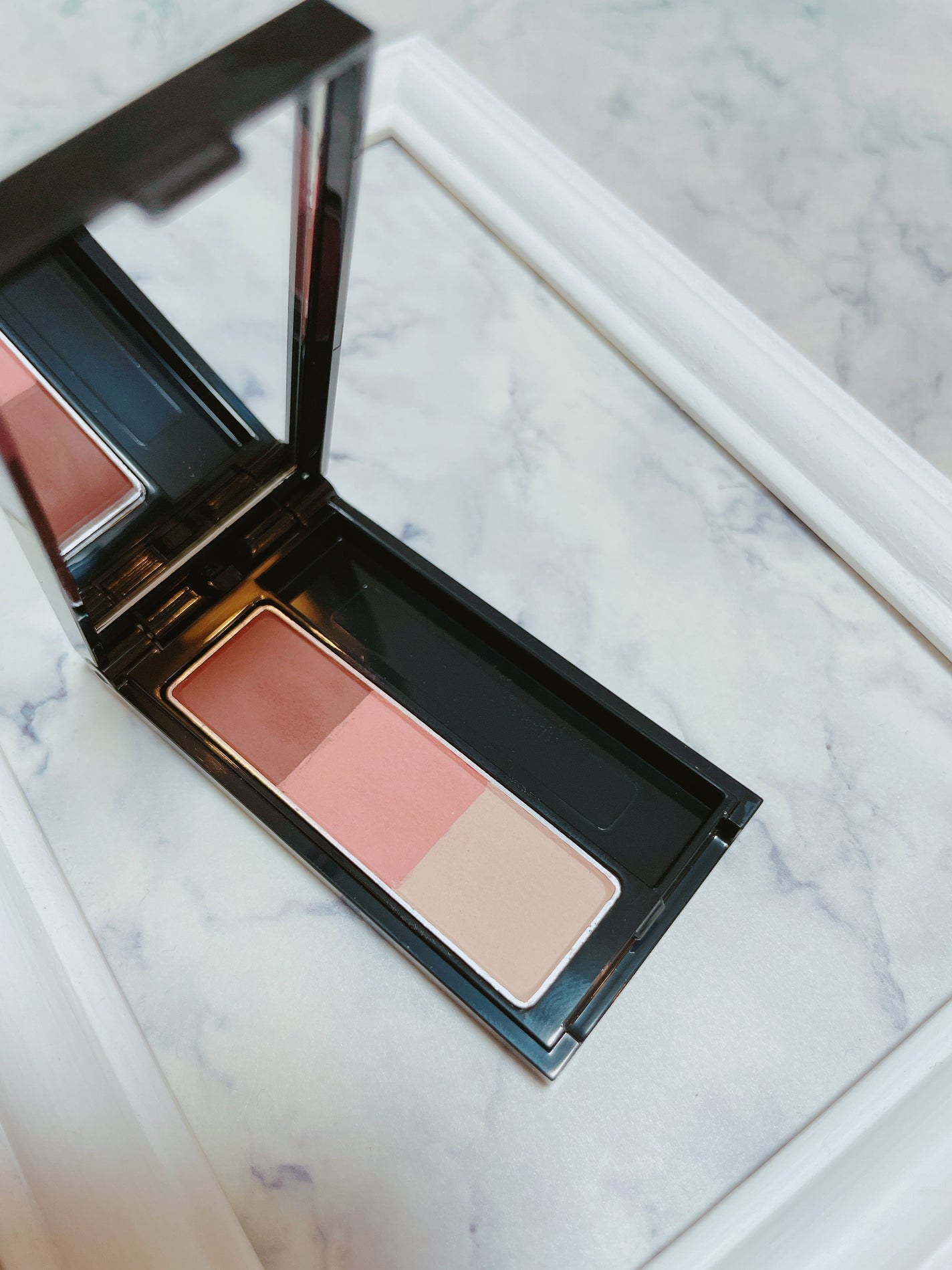 ケイト デザイニングアイブロウ3D/KATE/パウダーアイブロウを使ったクチコミ(8枚目)