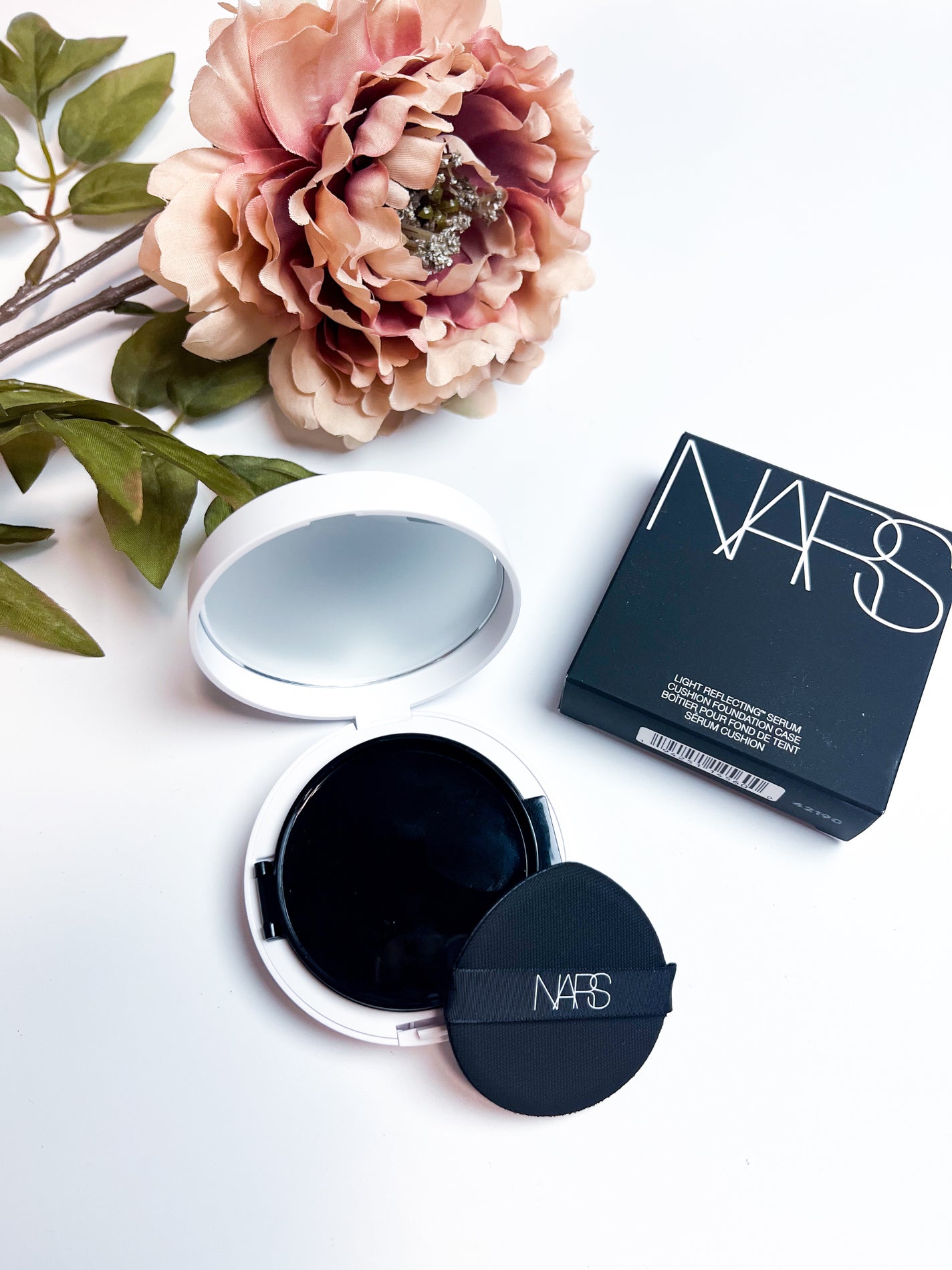NARS ライトリフレクティング セラムクッション ファンデーション/NARS/クッションファンデーションを使ったクチコミ(2枚目)