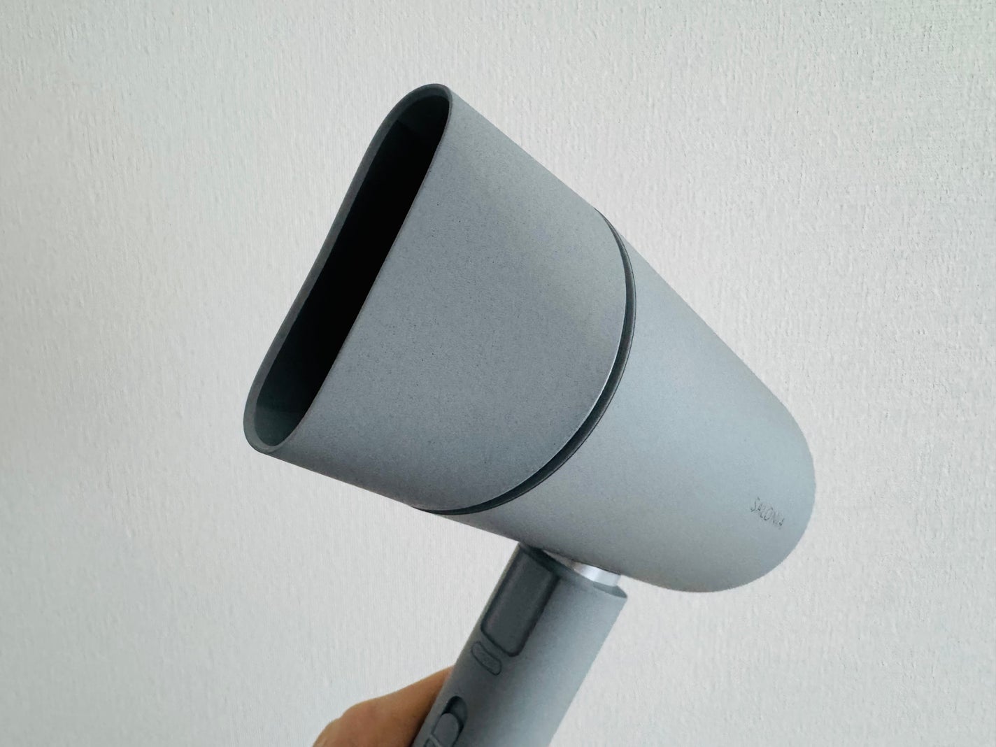 サロニア エアトリートメントドライヤー/SALONIA/ドライヤーを使ったクチコミ(3枚目)