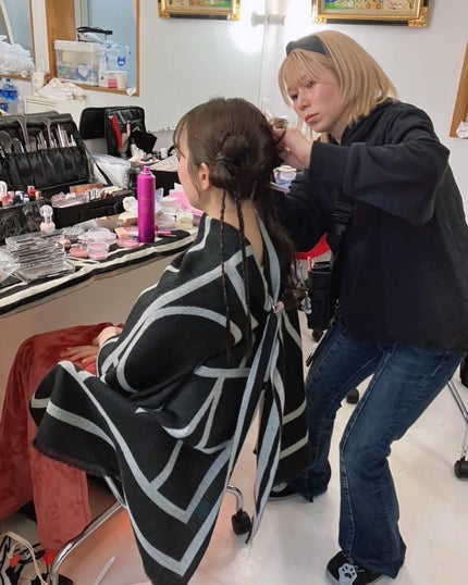 ヘアメイクみどり【YouTube】 on LIPS 「アンダーバーさん広告撮影〜🙂モデル秋谷穂奈美さんに韓国風の可愛..」(7枚目)