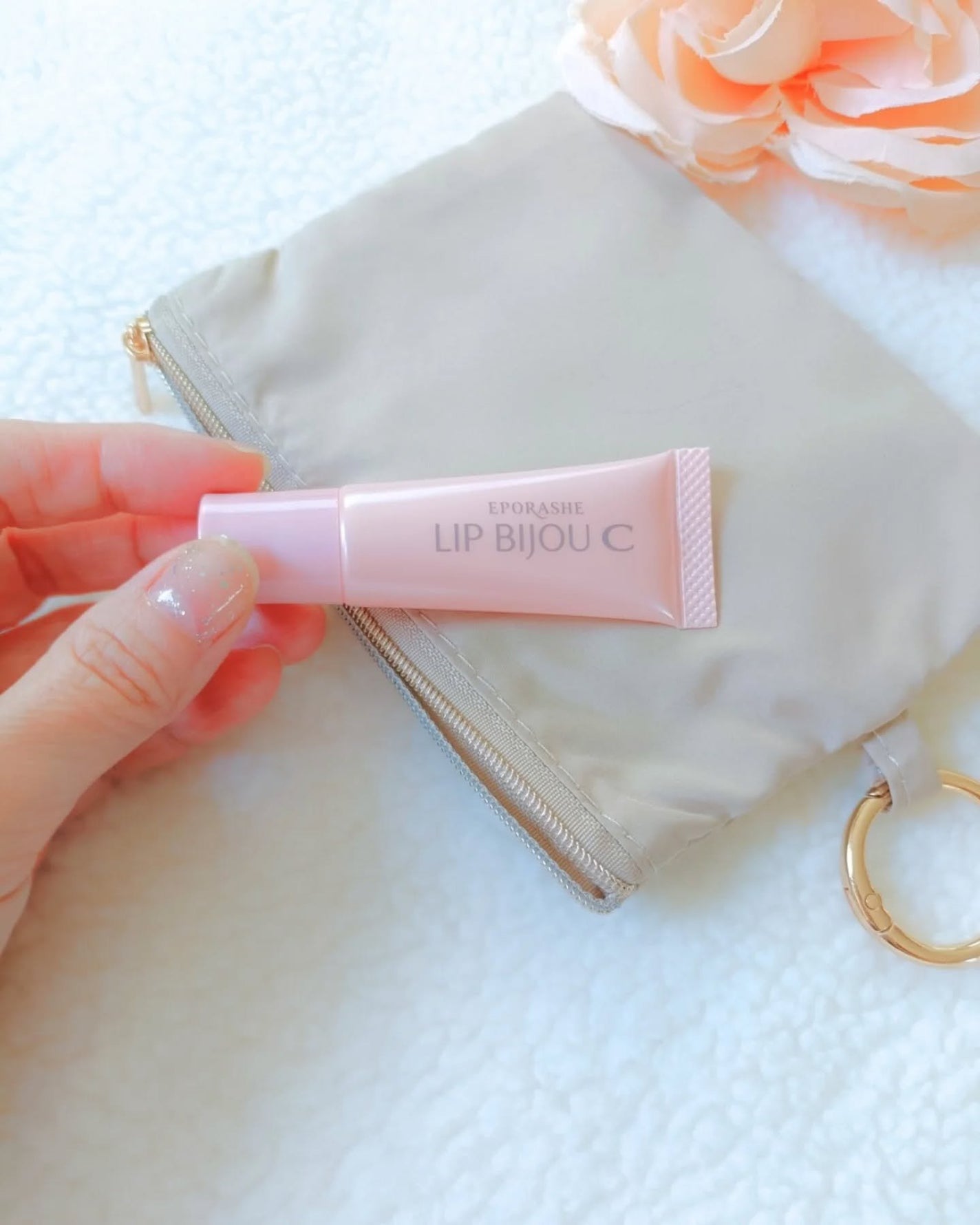 koyami❥フォロバ100 on LIPS 「クリームでもオイルでもない、唇専用の美容液の"EPORASHE..」(3枚目)