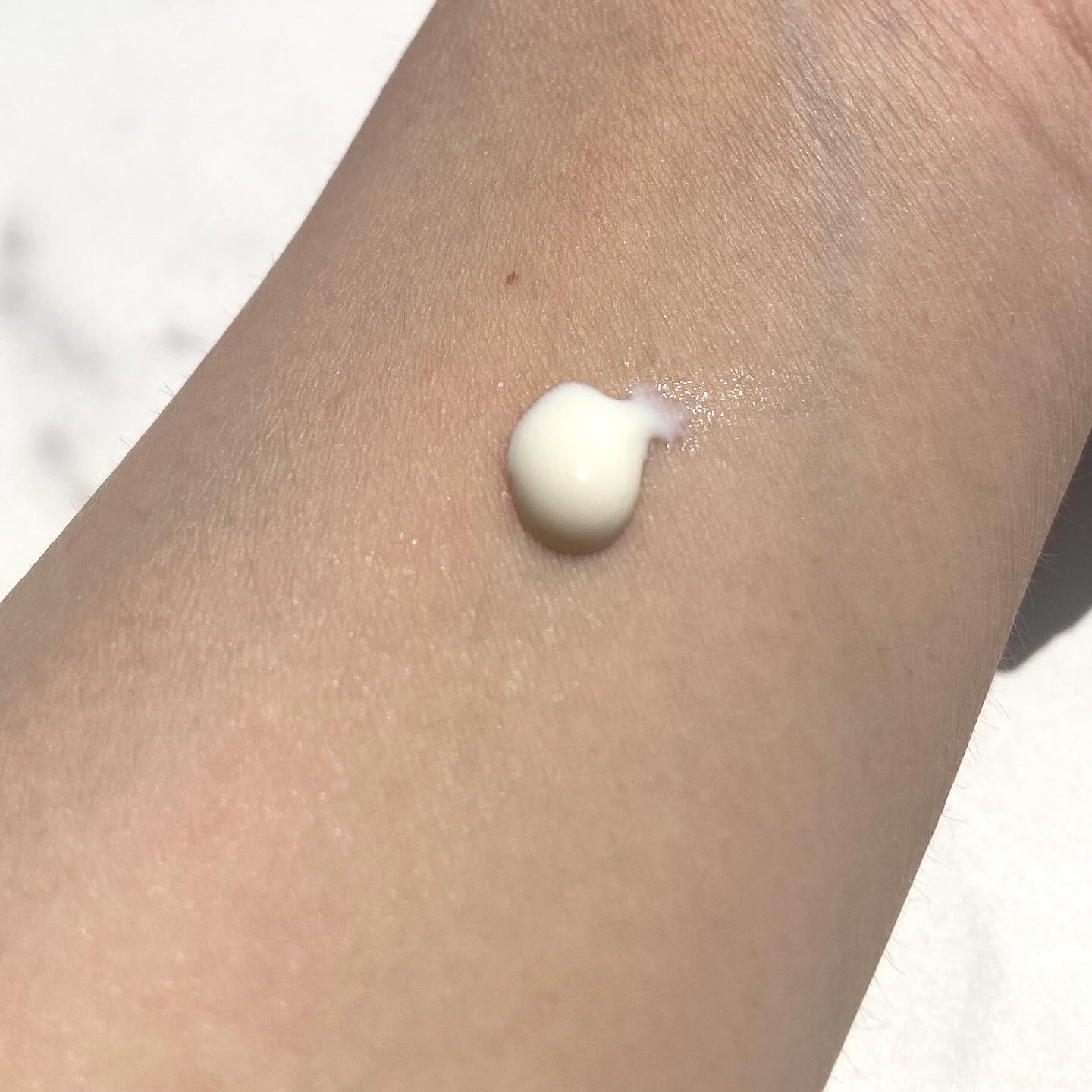 エリクシール　デーケアレボリューション　ブライトニング　＋　ba/エリクシール/化粧下地を使ったクチコミ（3枚目）