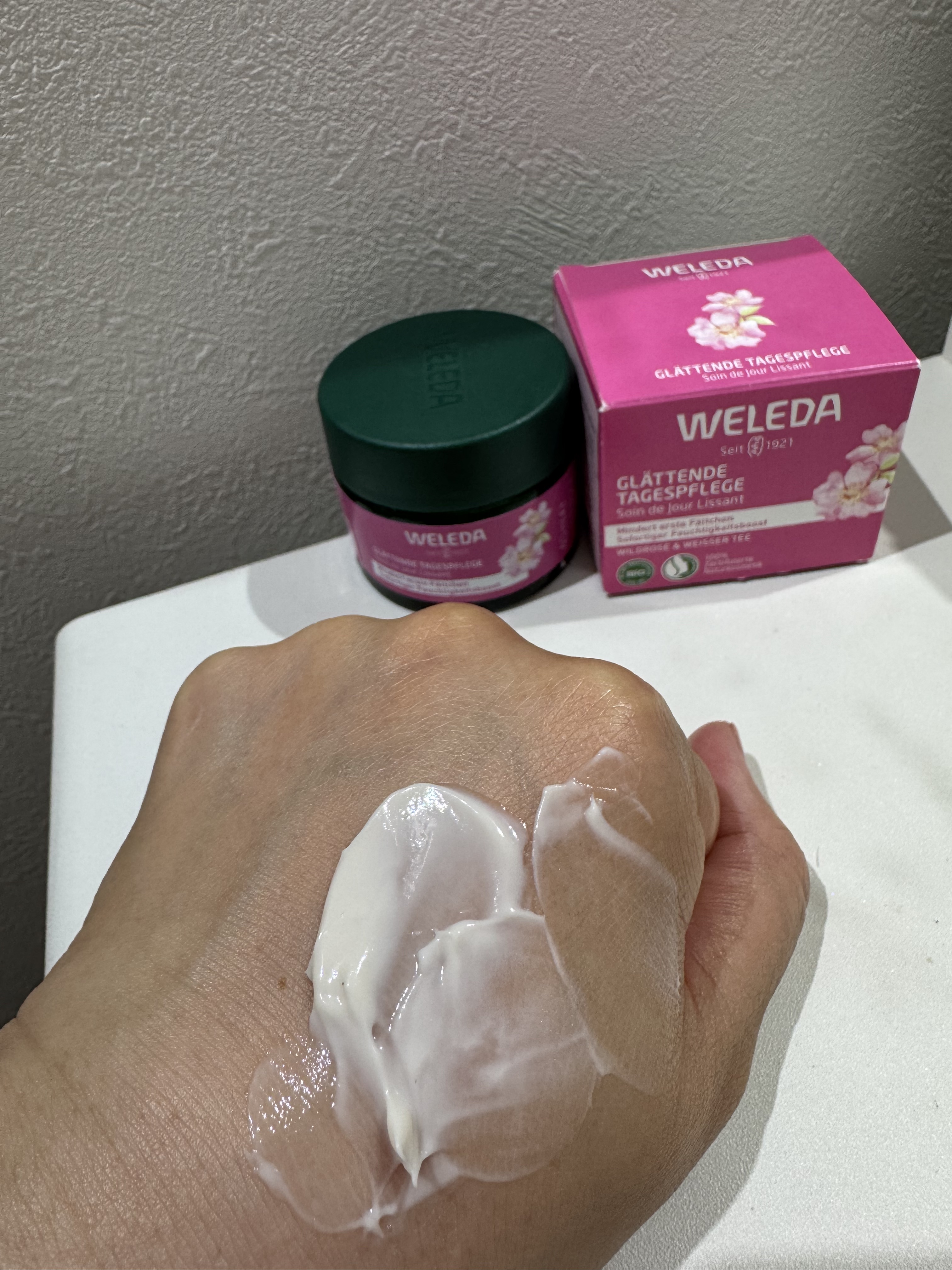 ワイルドローズ スムージングローション/WELEDA/化粧水を使ったクチコミ（3枚目）