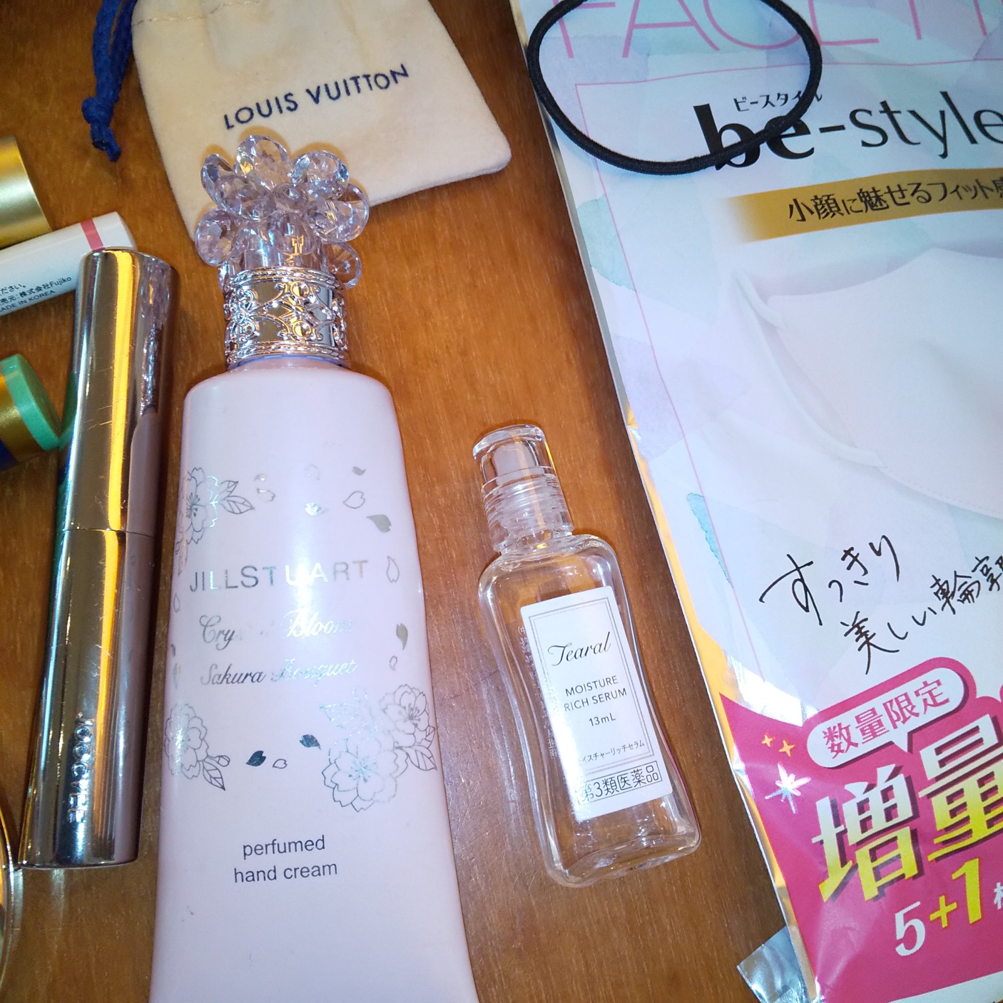 ラ プードル オートニュアンス/Elégance/プレストパウダーを使ったクチコミ（2枚目）