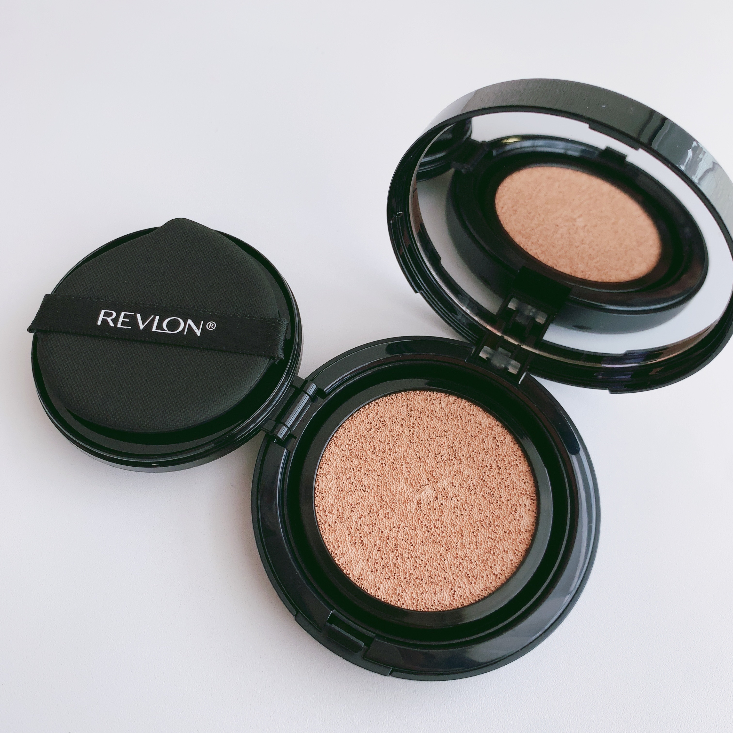 レブロン カラーステイ ロングウェア UV クッション ファンデーション/REVLON/クッションファンデーションを使ったクチコミ（2枚目）