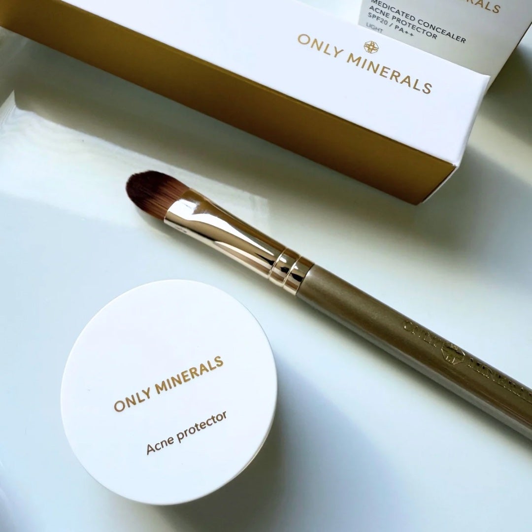 薬用コンシーラー アクネプロテクター/ONLY MINERALS/パウダーコンシーラーを使ったクチコミ(3枚目)