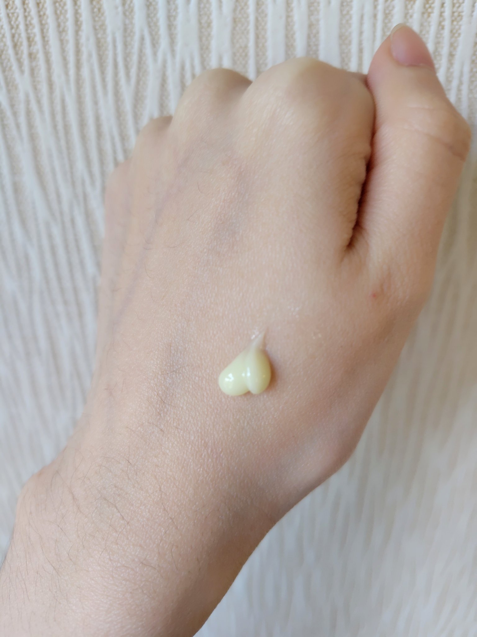 極潤プレミアム ヒアルロンアイクリーム/肌ラボ/アイケア・アイクリームを使ったクチコミ（2枚目）