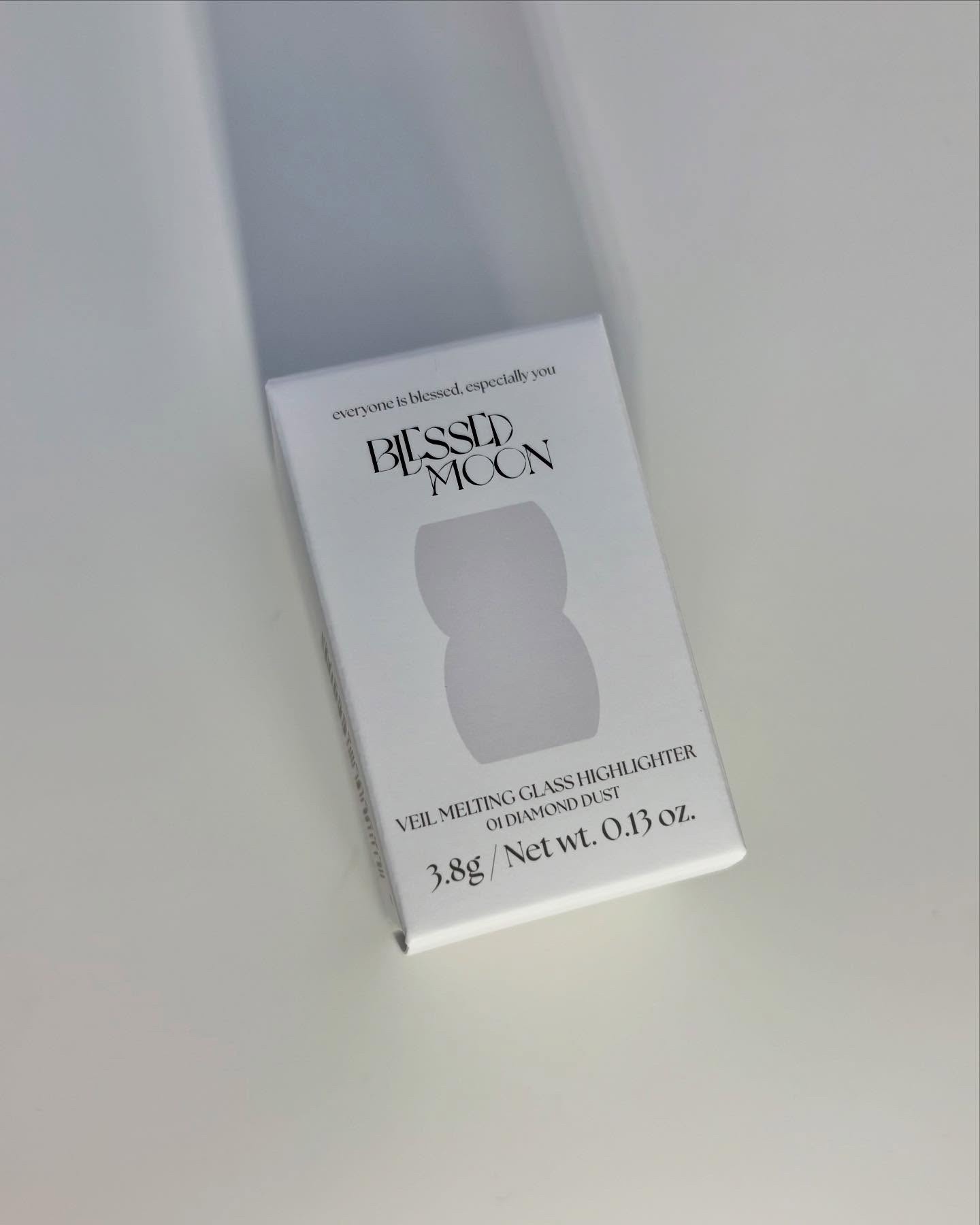Veil Melting Glass Highlighter 01.Diamond Dust/BLESSED MOON/リキッドハイライトを使ったクチコミ（2枚目）