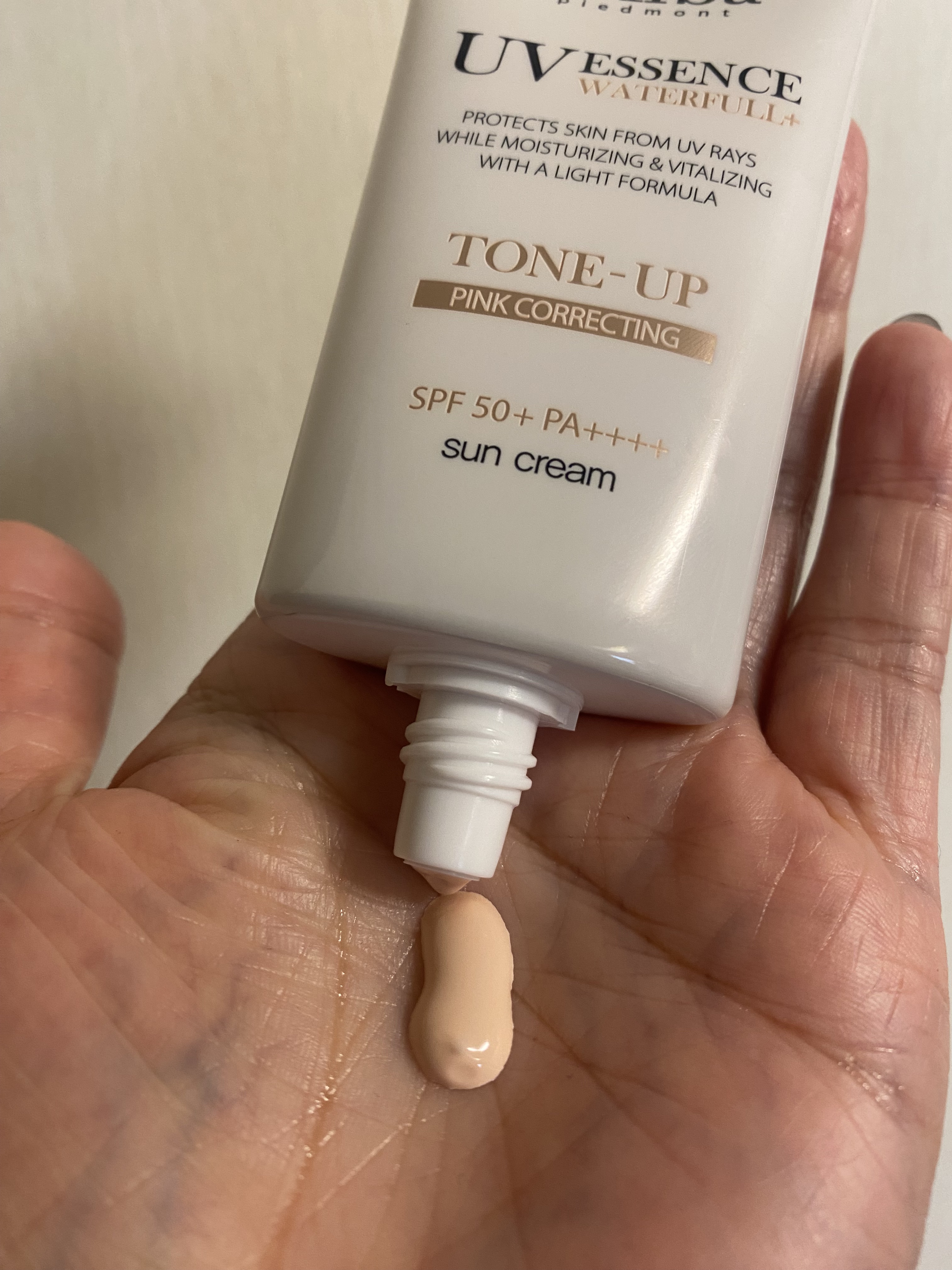 ウォータフルトーンアップサンクリーム/ダルバ/日焼け止めクリームを使ったクチコミ（3枚目）