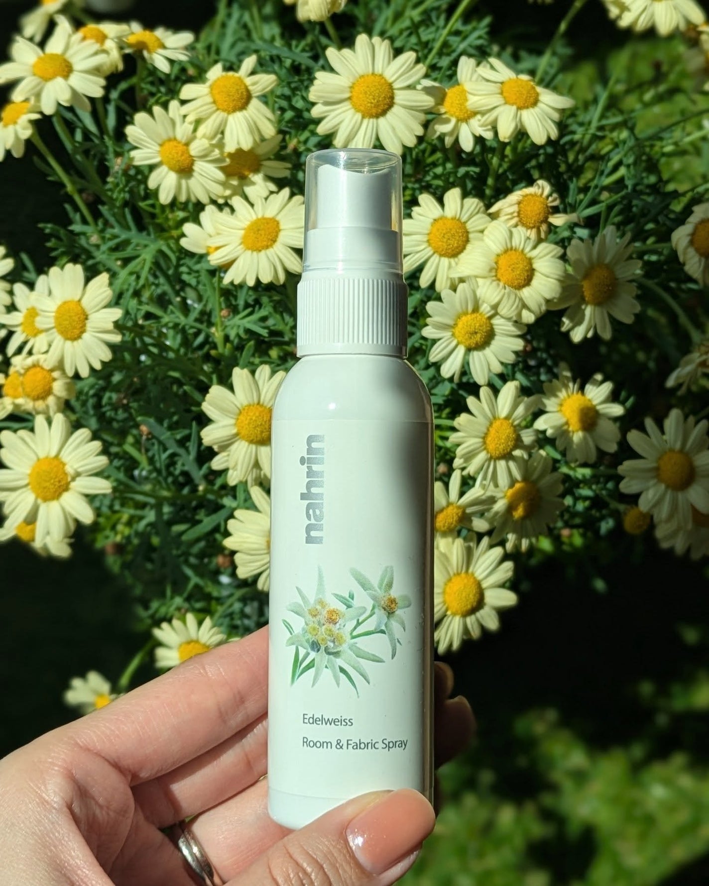 エーデルワイス ルーム&ファブリックスプレー/nahrin/ルームフレグランスを使ったクチコミ(1枚目)