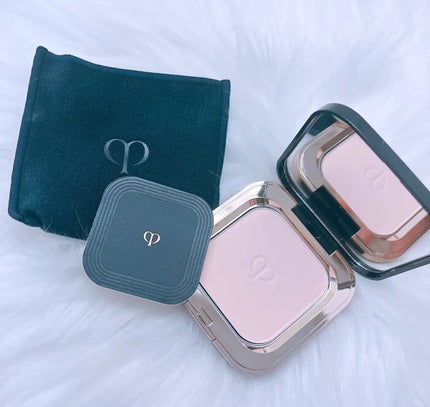 プードルコンパクトエサンシエルn/クレ・ド・ポー ボーテ/プレストパウダーを使ったクチコミ(2枚目)